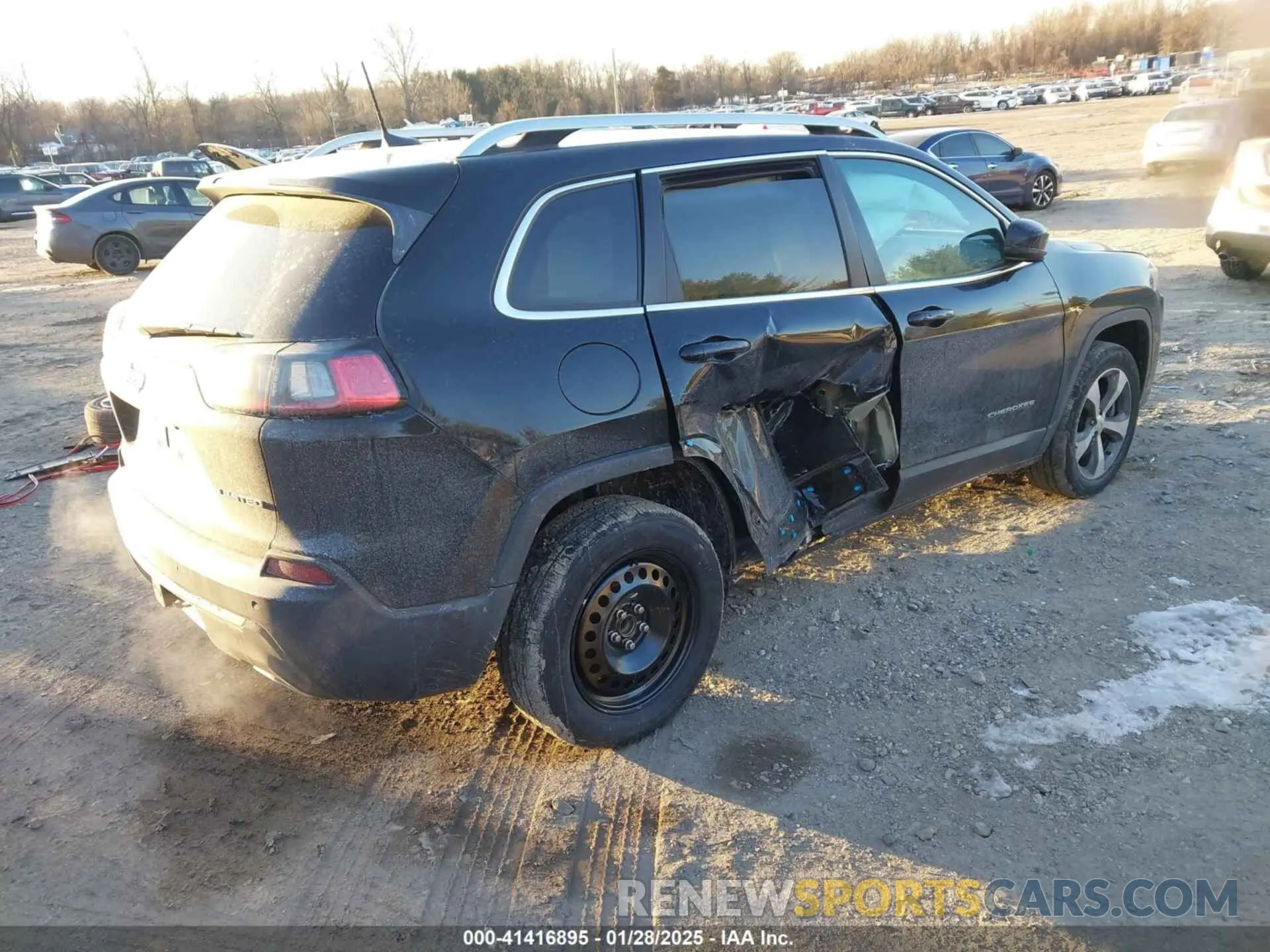 4 fotografías del automóvil dañado 1C4PJLDX4KD429111 JEEP CHEROKEE 2019