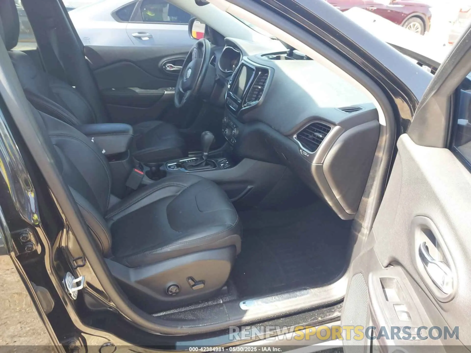 5 fotografías del automóvil dañado 1C4PJLDX4KD439914 JEEP CHEROKEE 2019