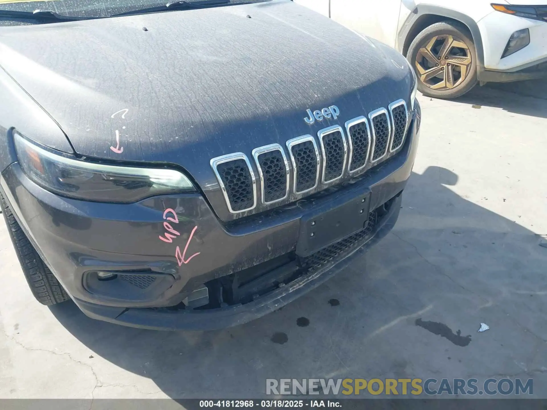 6 fotografías del automóvil dañado 1C4PJLLB0KD382309 JEEP CHEROKEE 2019