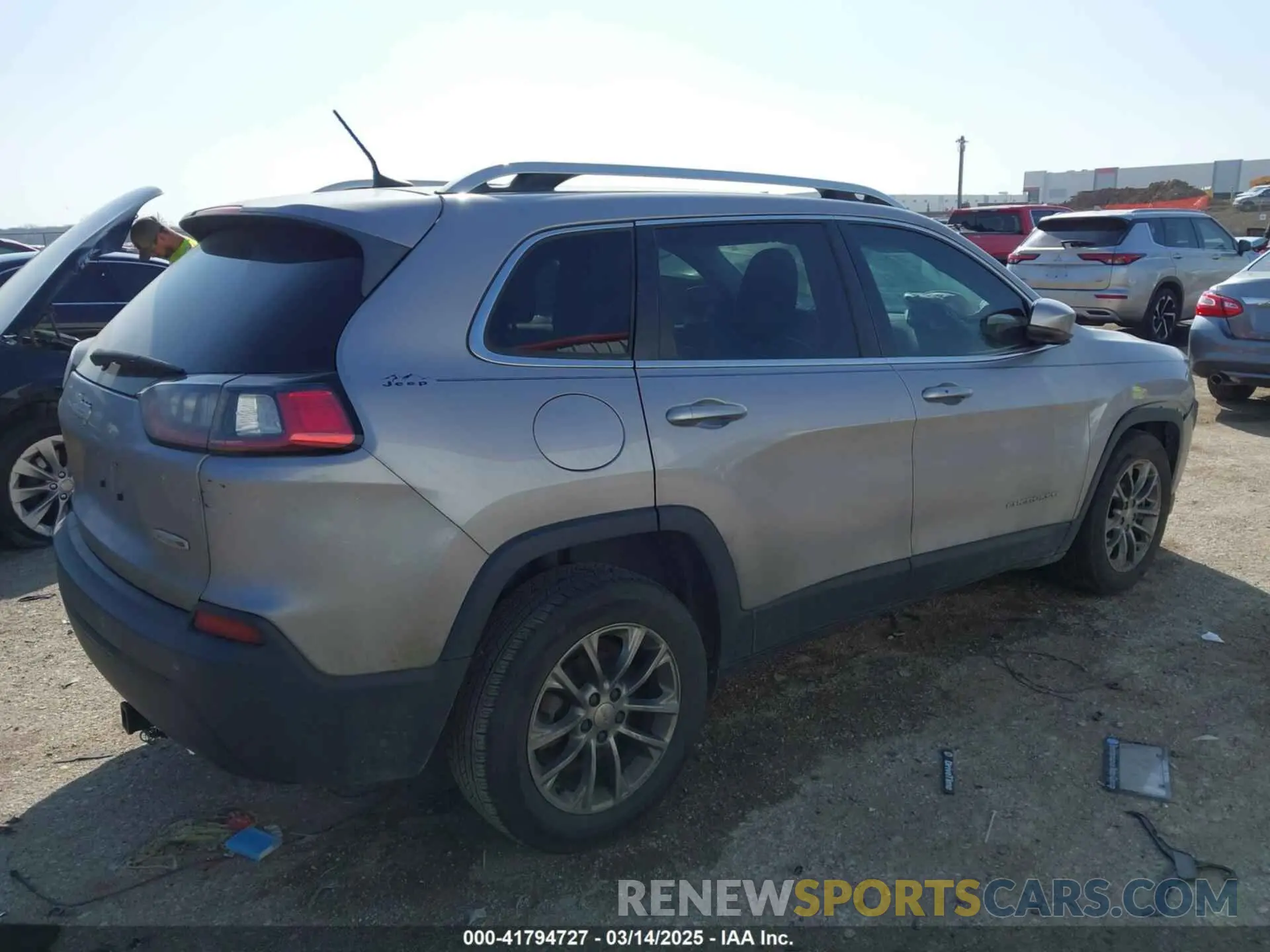 4 fotografías del automóvil dañado 1C4PJLLB0KD419780 JEEP CHEROKEE 2019
