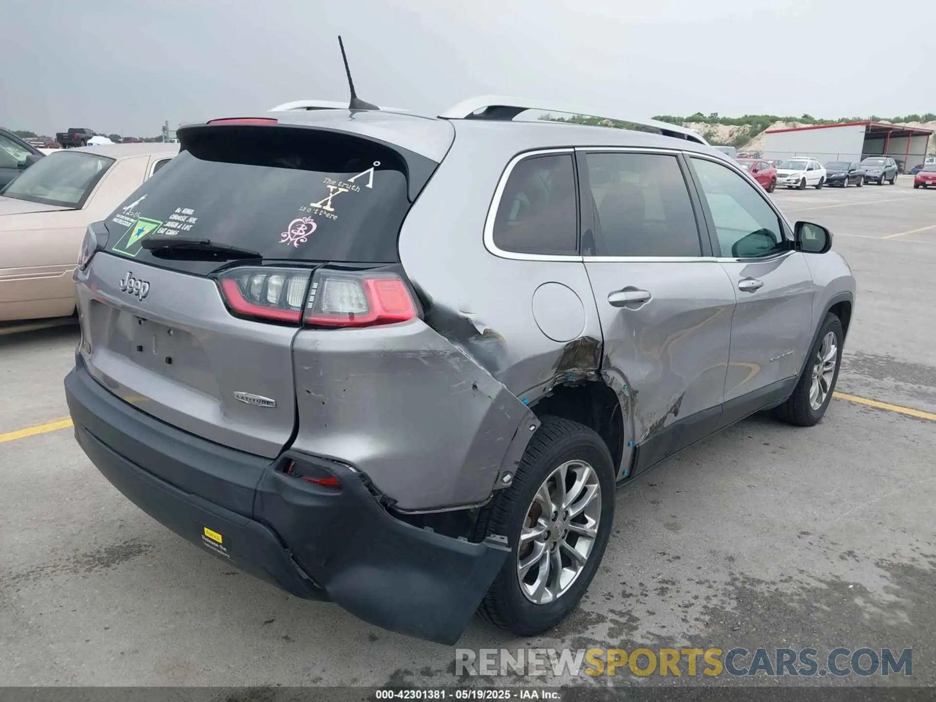 6 fotografías del automóvil dañado 1C4PJLLB1KD132495 JEEP CHEROKEE 2019