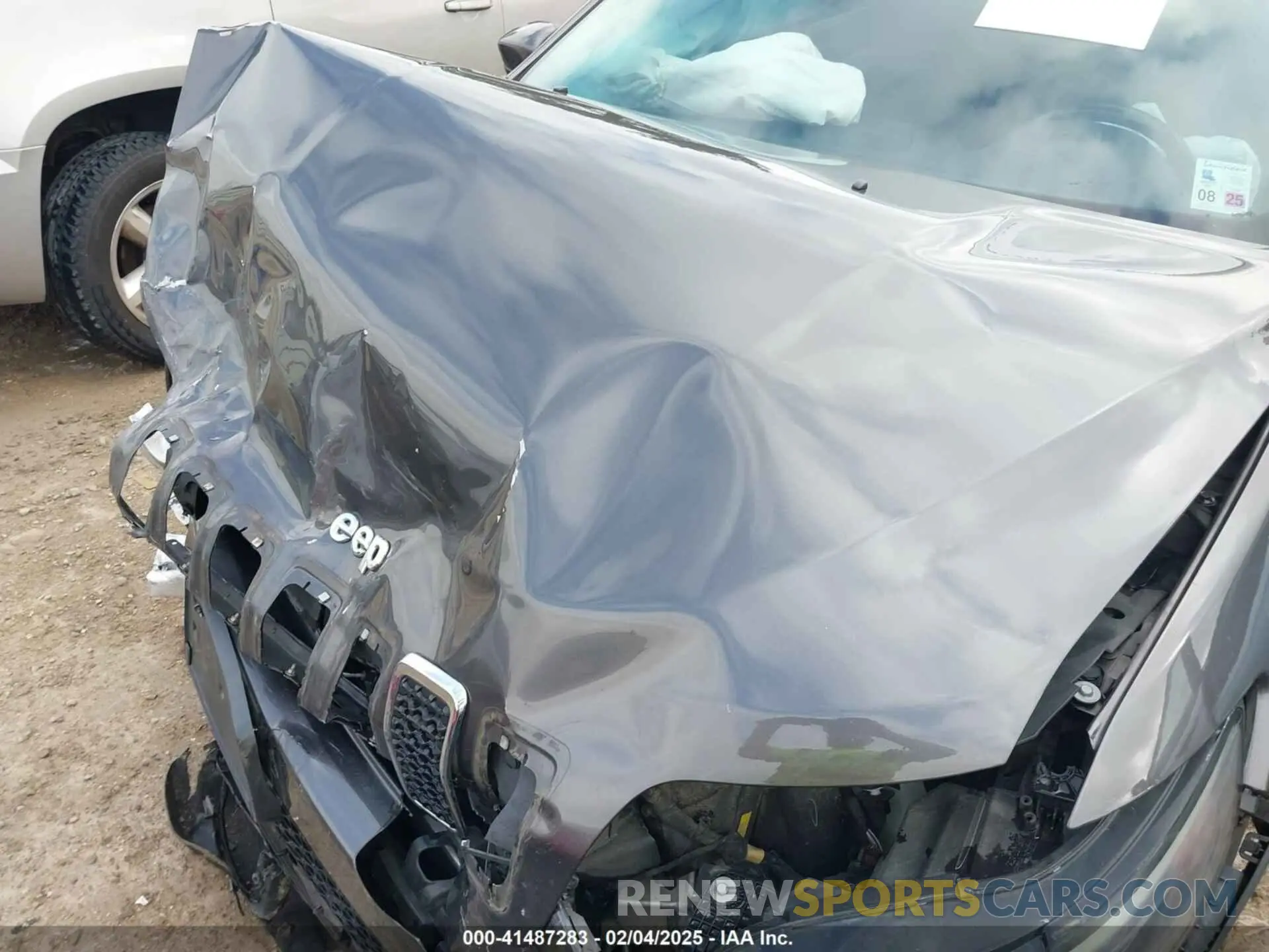 10 fotografías del automóvil dañado 1C4PJLLB1KD154822 JEEP CHEROKEE 2019
