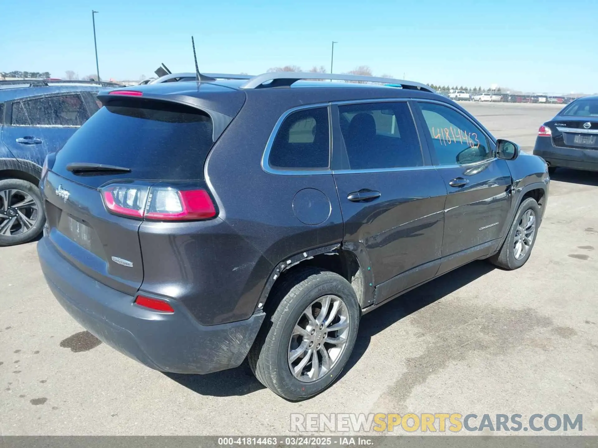 4 fotografías del automóvil dañado 1C4PJLLB1KD201847 JEEP CHEROKEE 2019