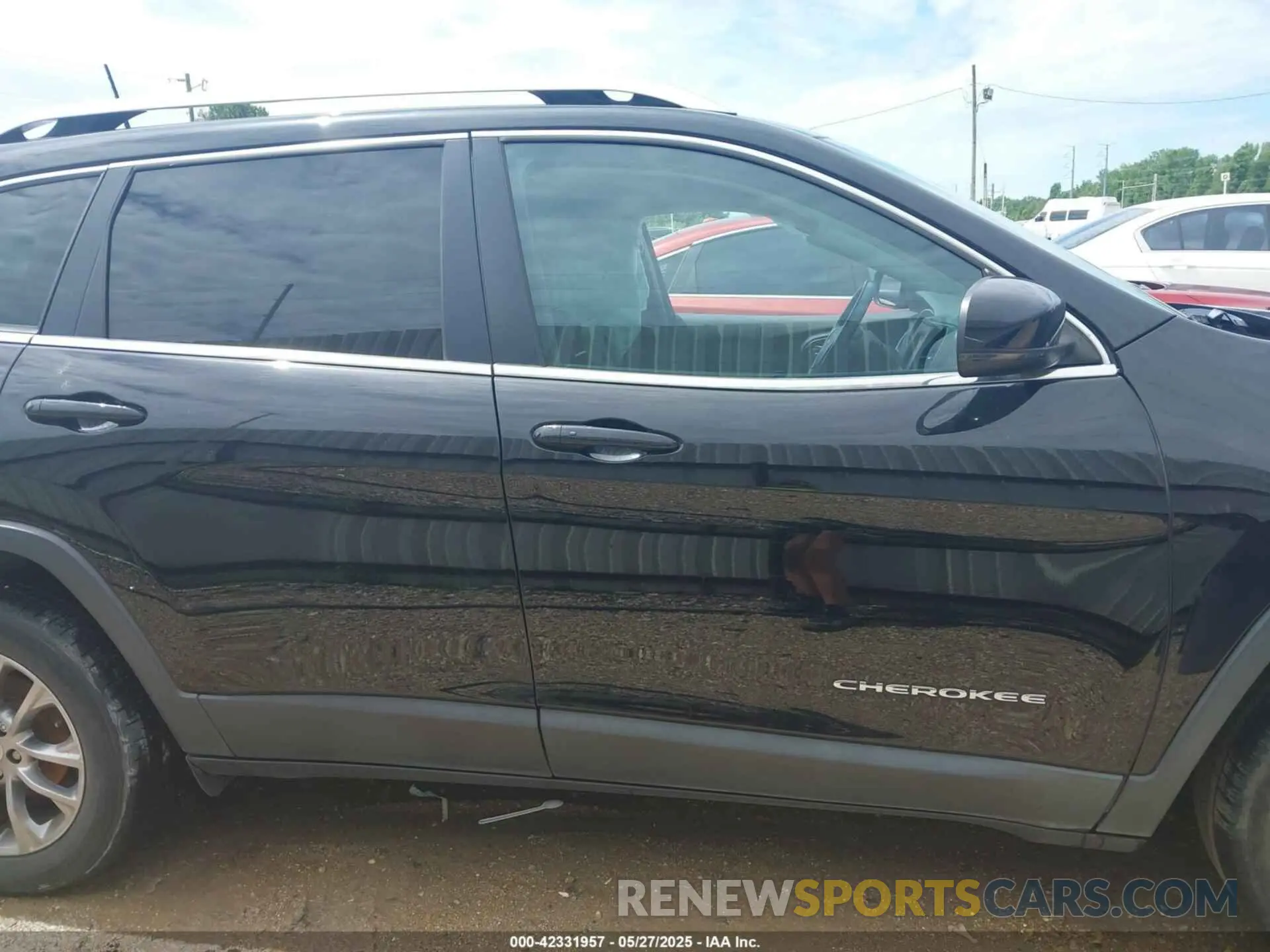 13 fotografías del automóvil dañado 1C4PJLLB1KD420467 JEEP CHEROKEE 2019