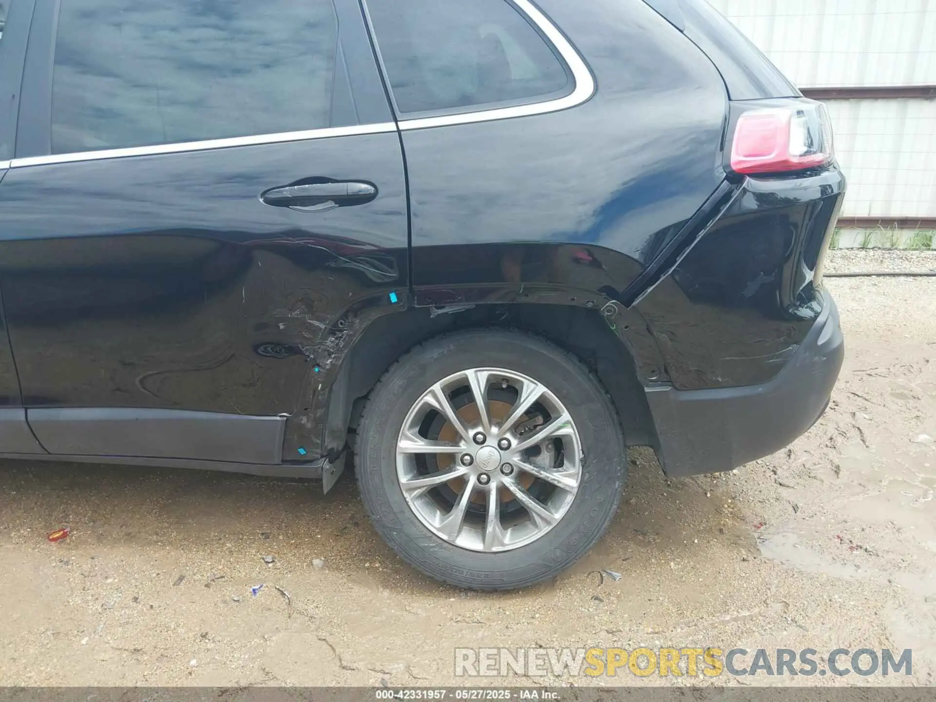6 fotografías del automóvil dañado 1C4PJLLB1KD420467 JEEP CHEROKEE 2019
