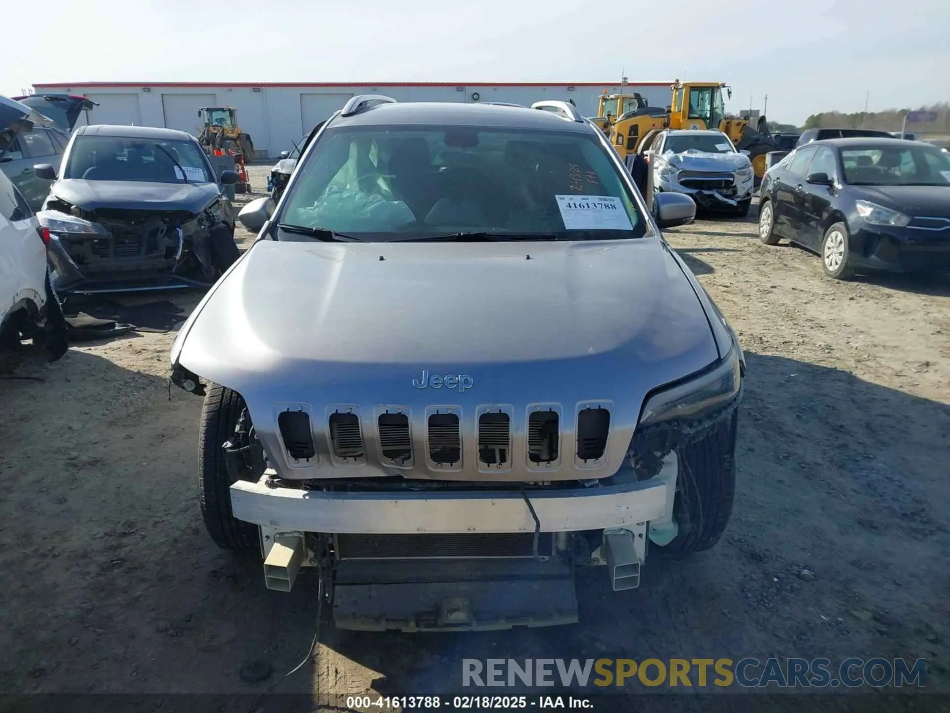 12 fotografías del automóvil dañado 1C4PJLLB2KD316165 JEEP CHEROKEE 2019