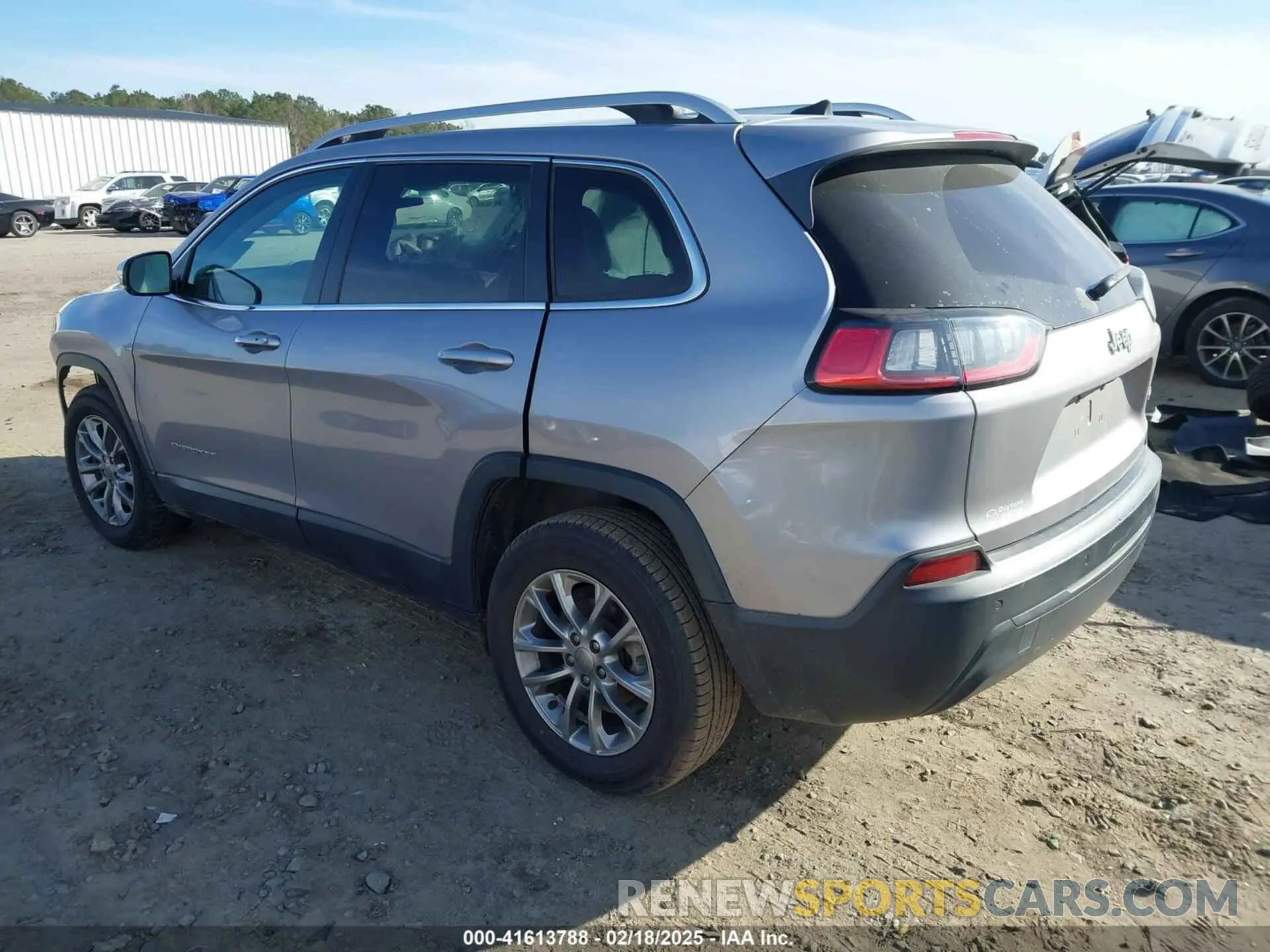 3 fotografías del automóvil dañado 1C4PJLLB2KD316165 JEEP CHEROKEE 2019