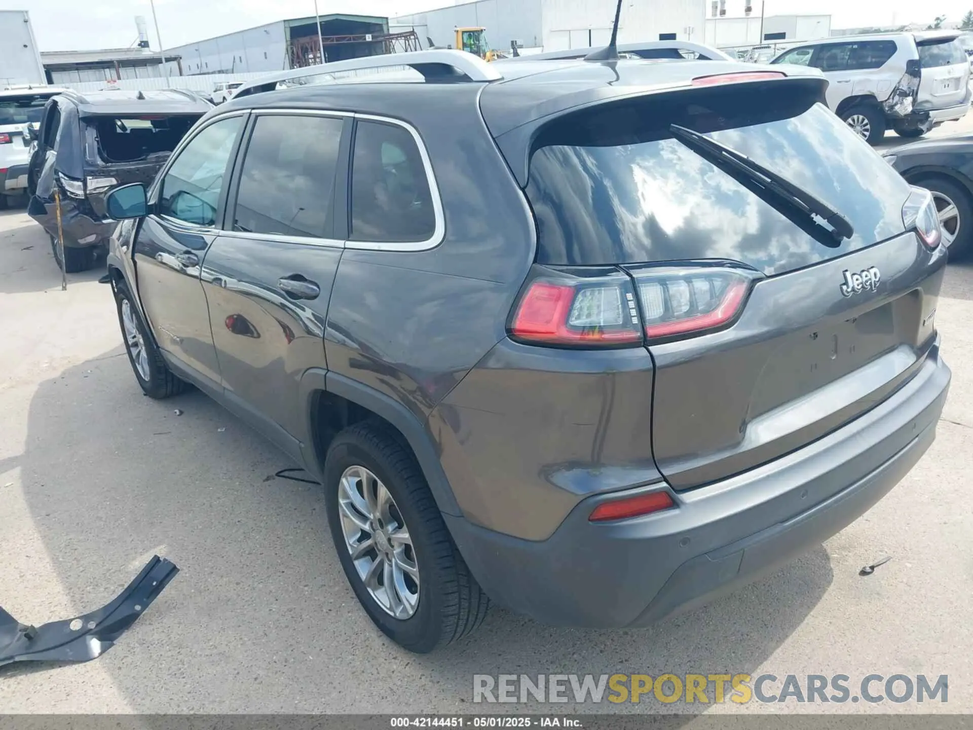 3 fotografías del automóvil dañado 1C4PJLLB2KD333239 JEEP CHEROKEE 2019
