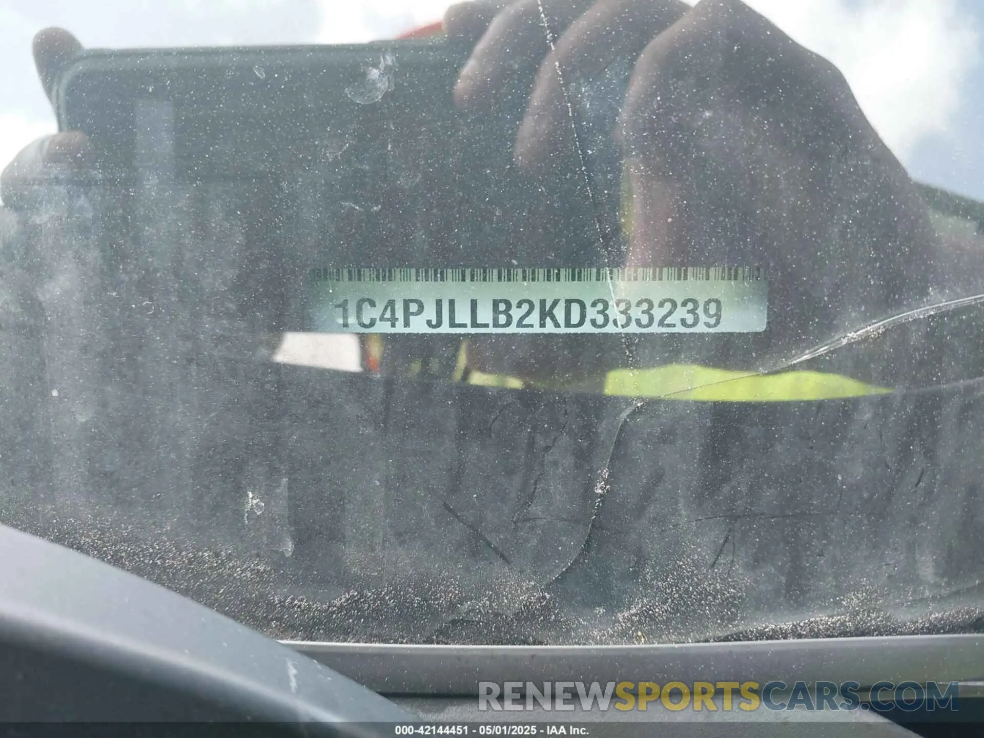 9 fotografías del automóvil dañado 1C4PJLLB2KD333239 JEEP CHEROKEE 2019