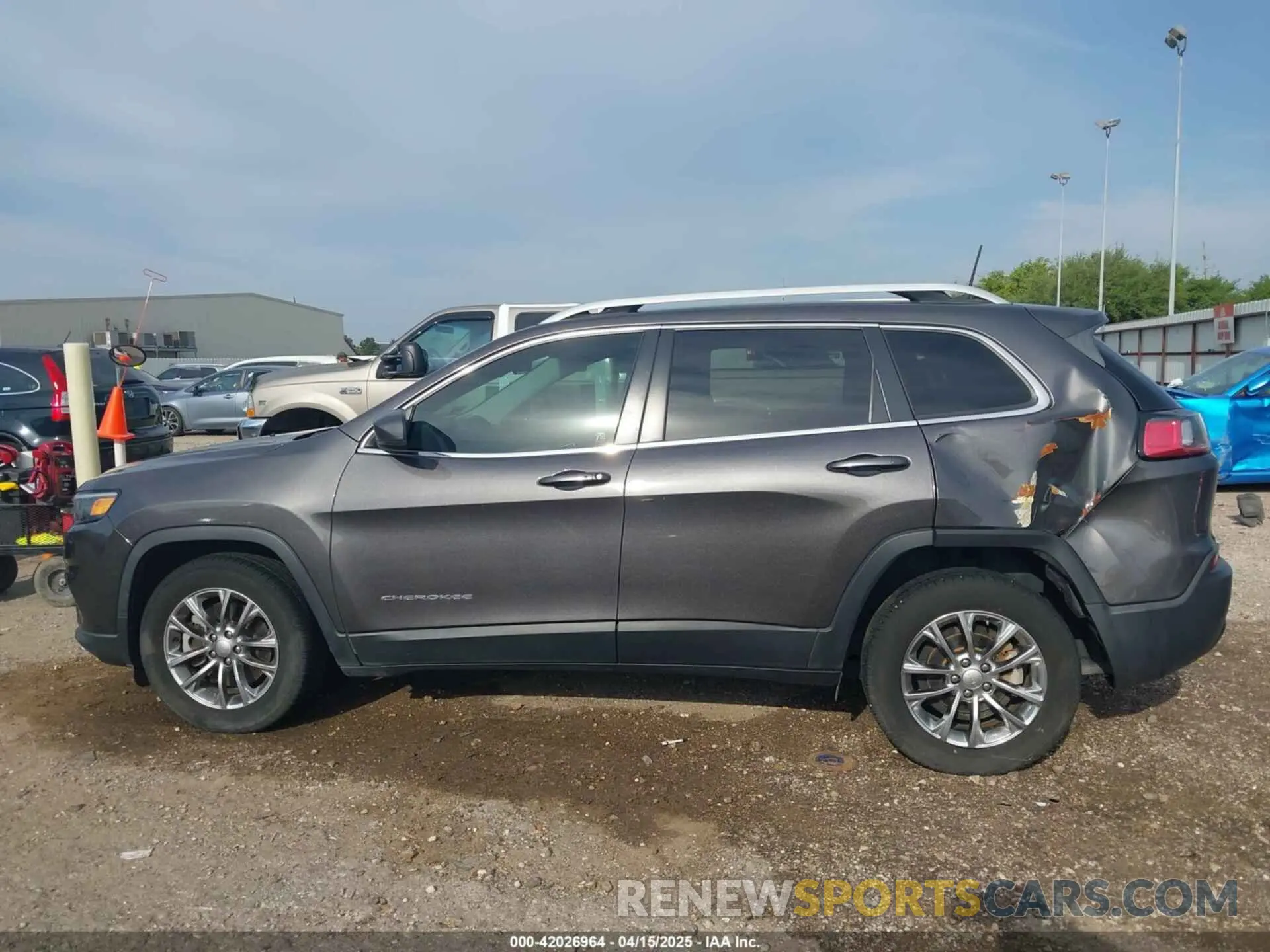 14 fotografías del automóvil dañado 1C4PJLLB2KD403502 JEEP CHEROKEE 2019
