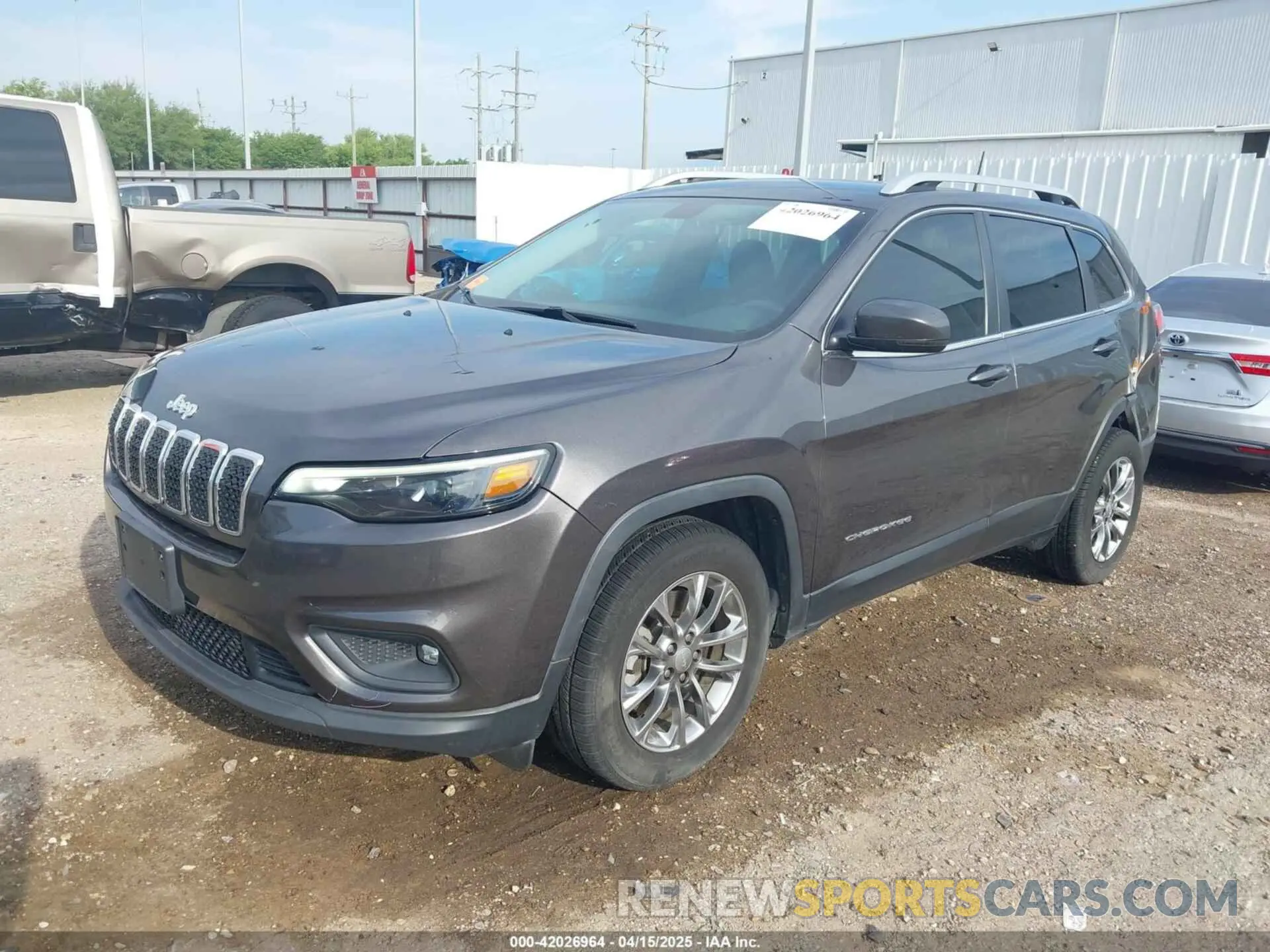 2 fotografías del automóvil dañado 1C4PJLLB2KD403502 JEEP CHEROKEE 2019