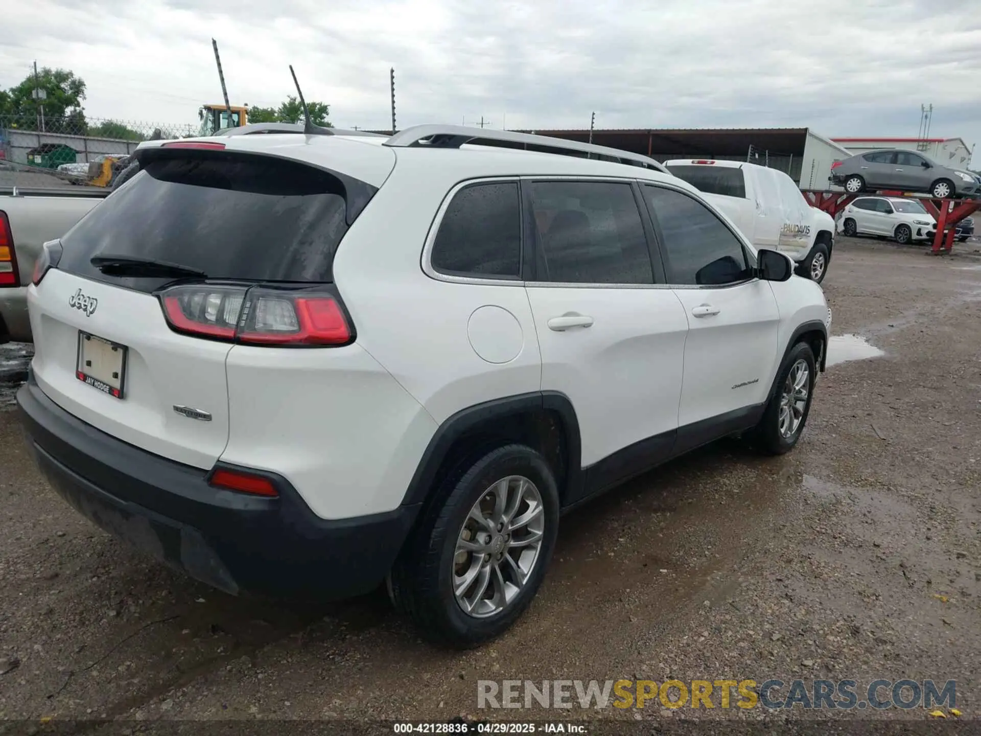 4 fotografías del automóvil dañado 1C4PJLLB3KD151355 JEEP CHEROKEE 2019