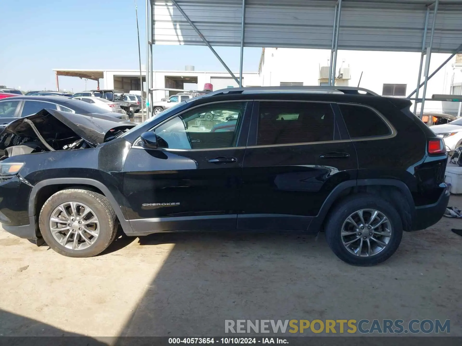 14 fotografías del automóvil dañado 1C4PJLLB3KD205690 JEEP CHEROKEE 2019