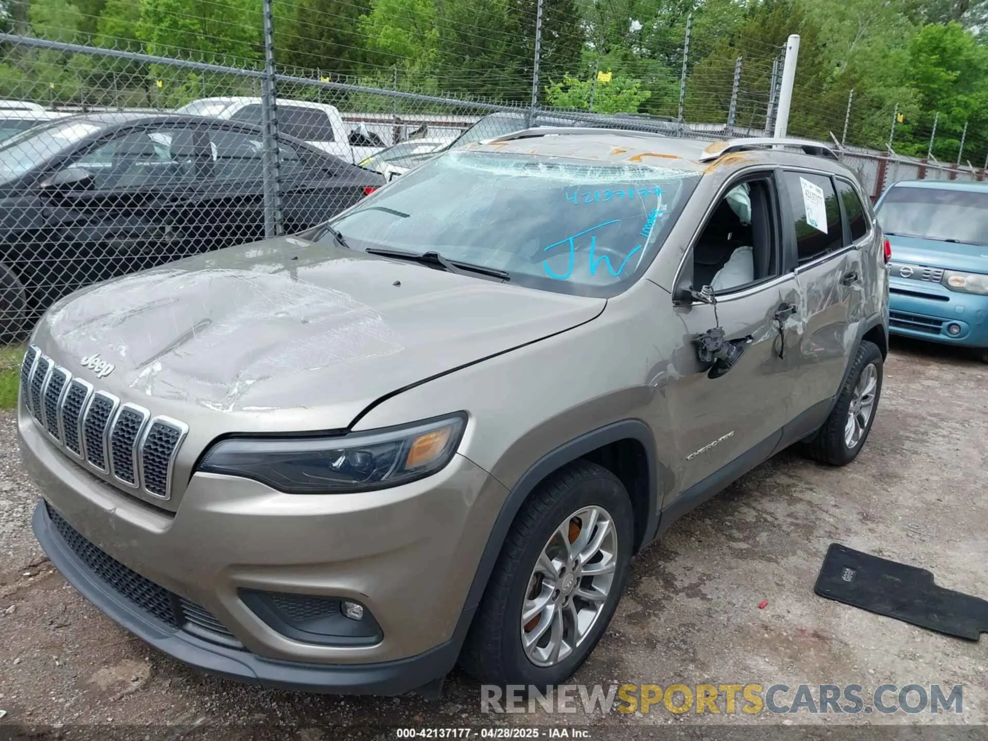 14 fotografías del automóvil dañado 1C4PJLLB3KD243047 JEEP CHEROKEE 2019