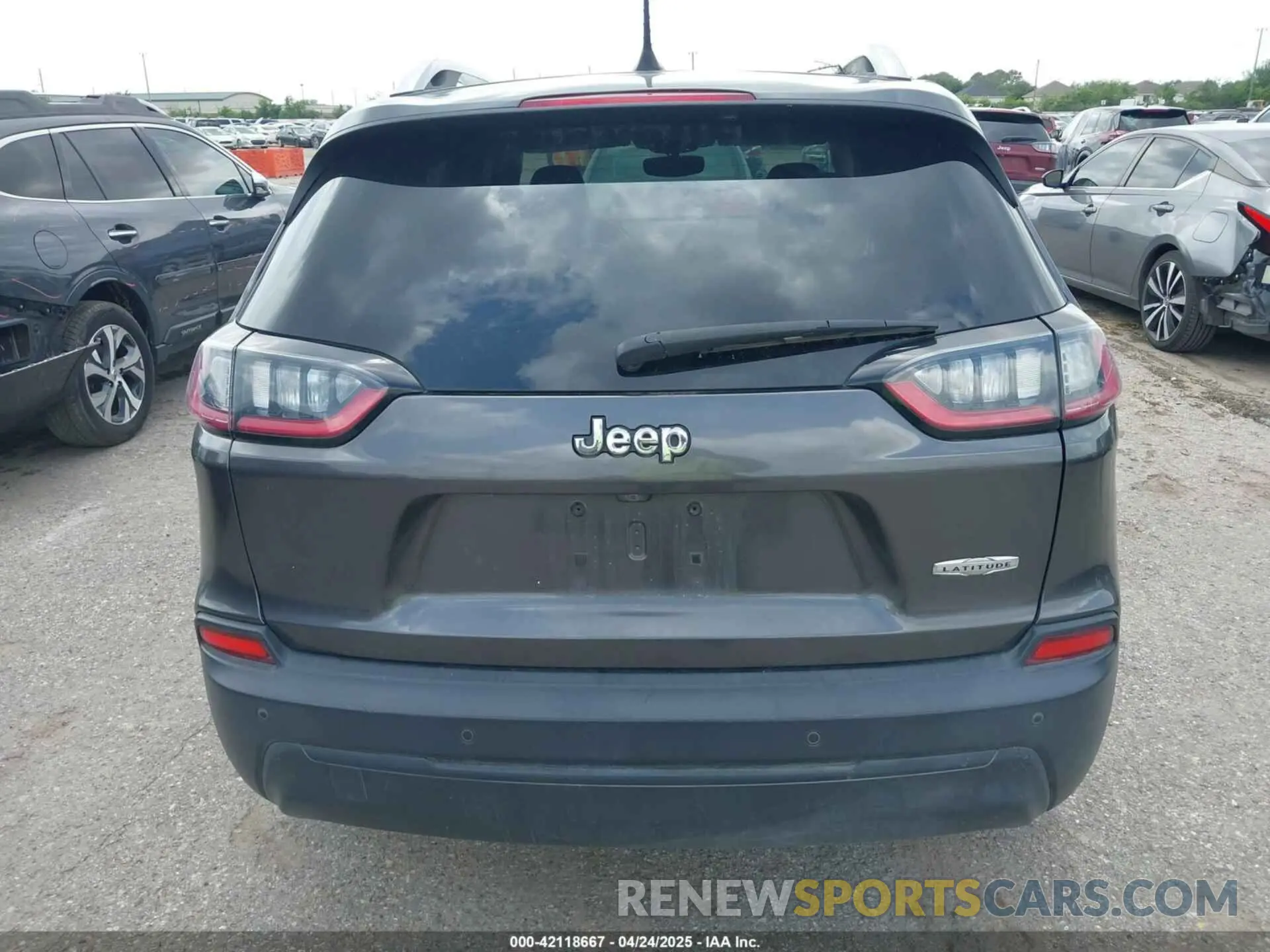 15 fotografías del automóvil dañado 1C4PJLLB3KD312187 JEEP CHEROKEE 2019