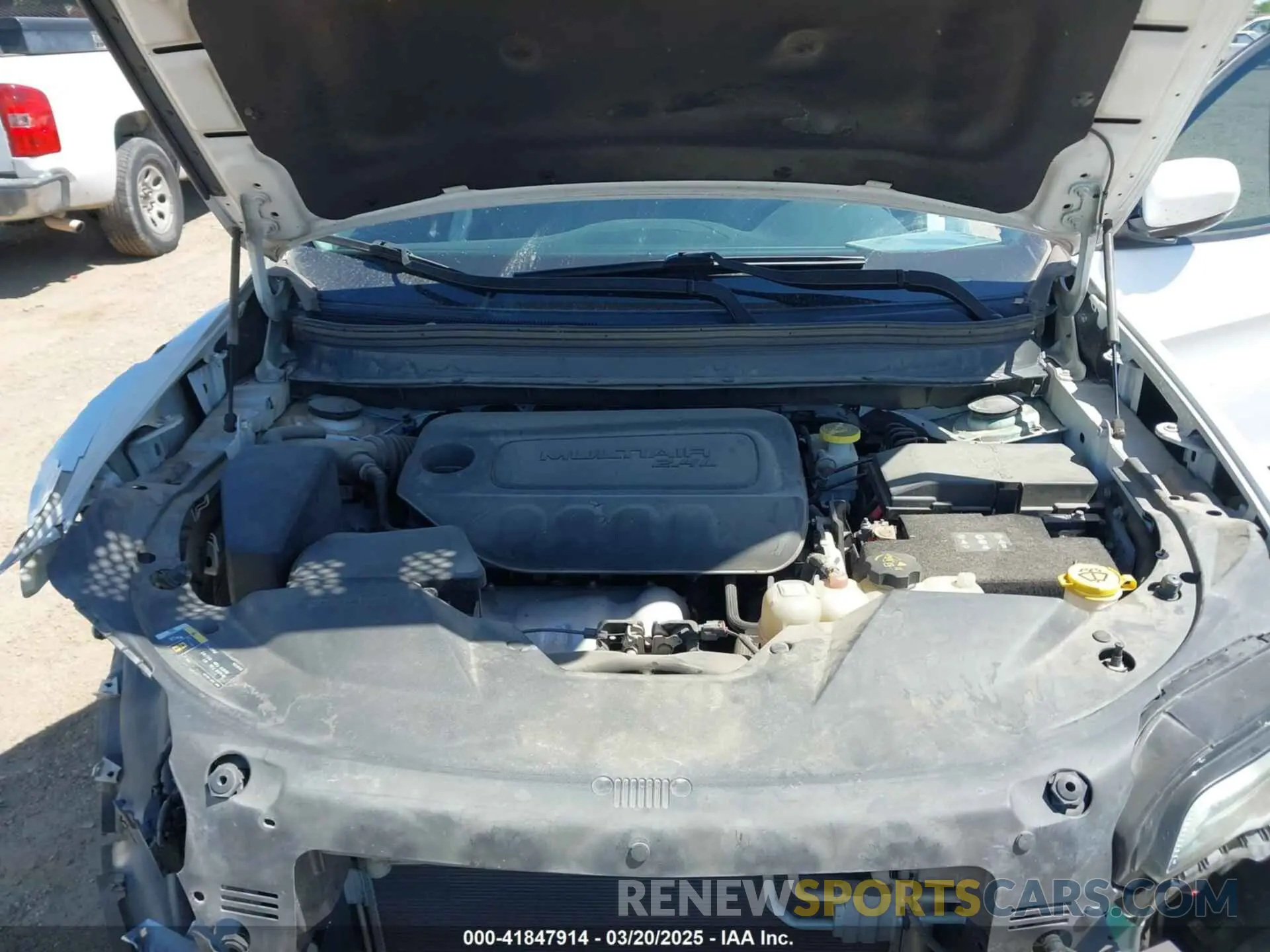 10 fotografías del automóvil dañado 1C4PJLLB3KD339230 JEEP CHEROKEE 2019