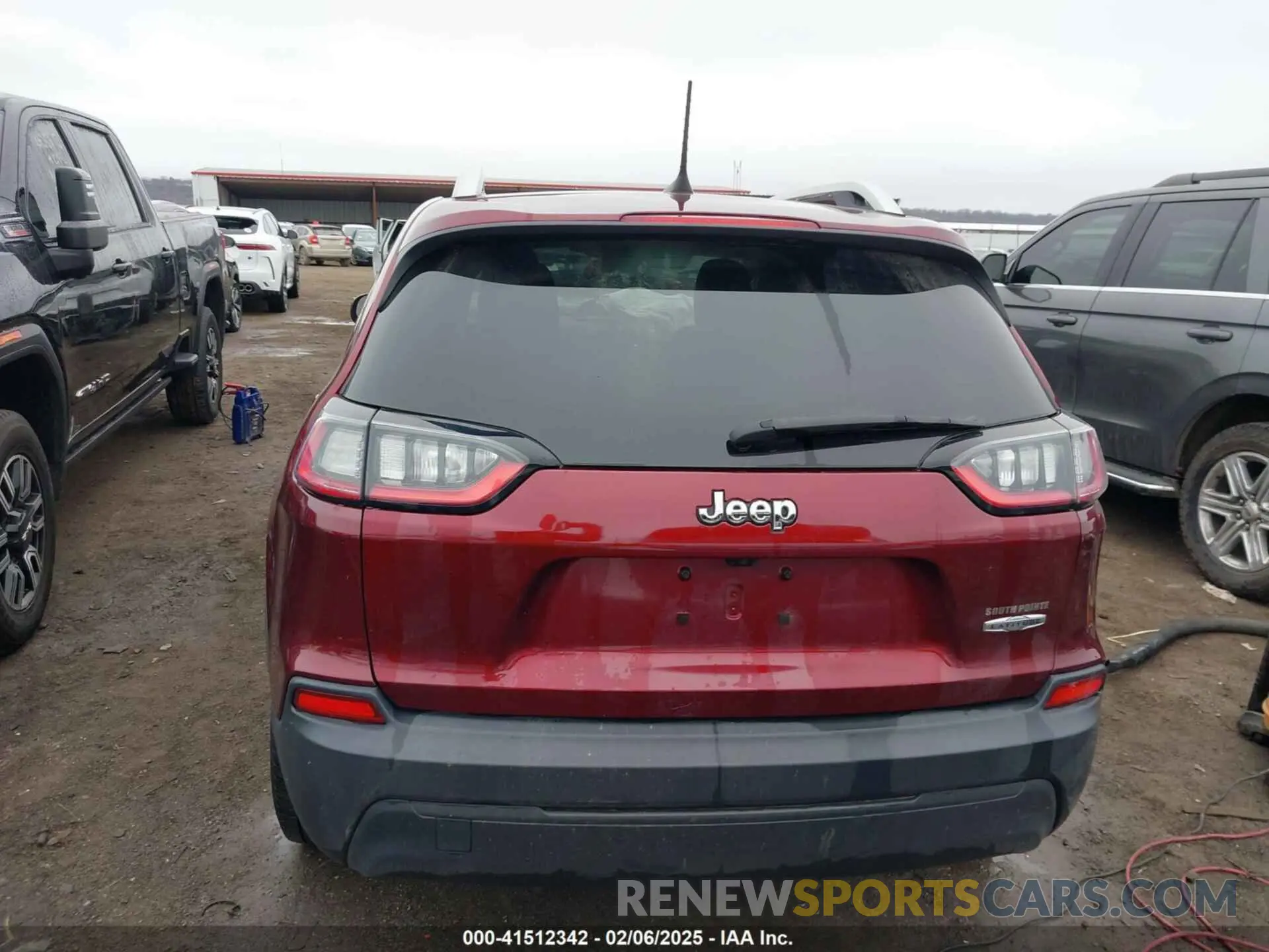 16 fotografías del automóvil dañado 1C4PJLLB4KD226533 JEEP CHEROKEE 2019