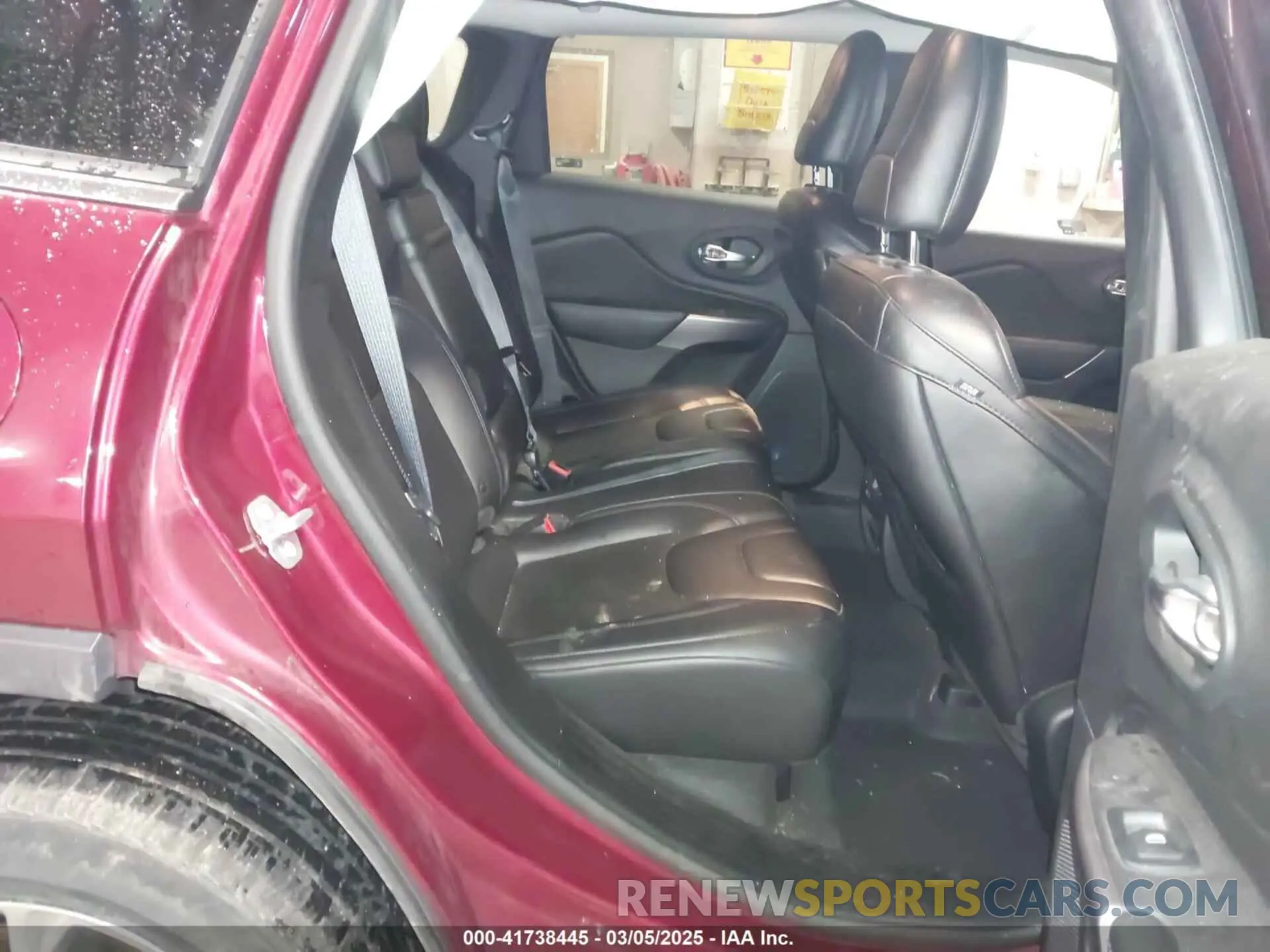 8 fotografías del automóvil dañado 1C4PJLLB4KD359065 JEEP CHEROKEE 2019
