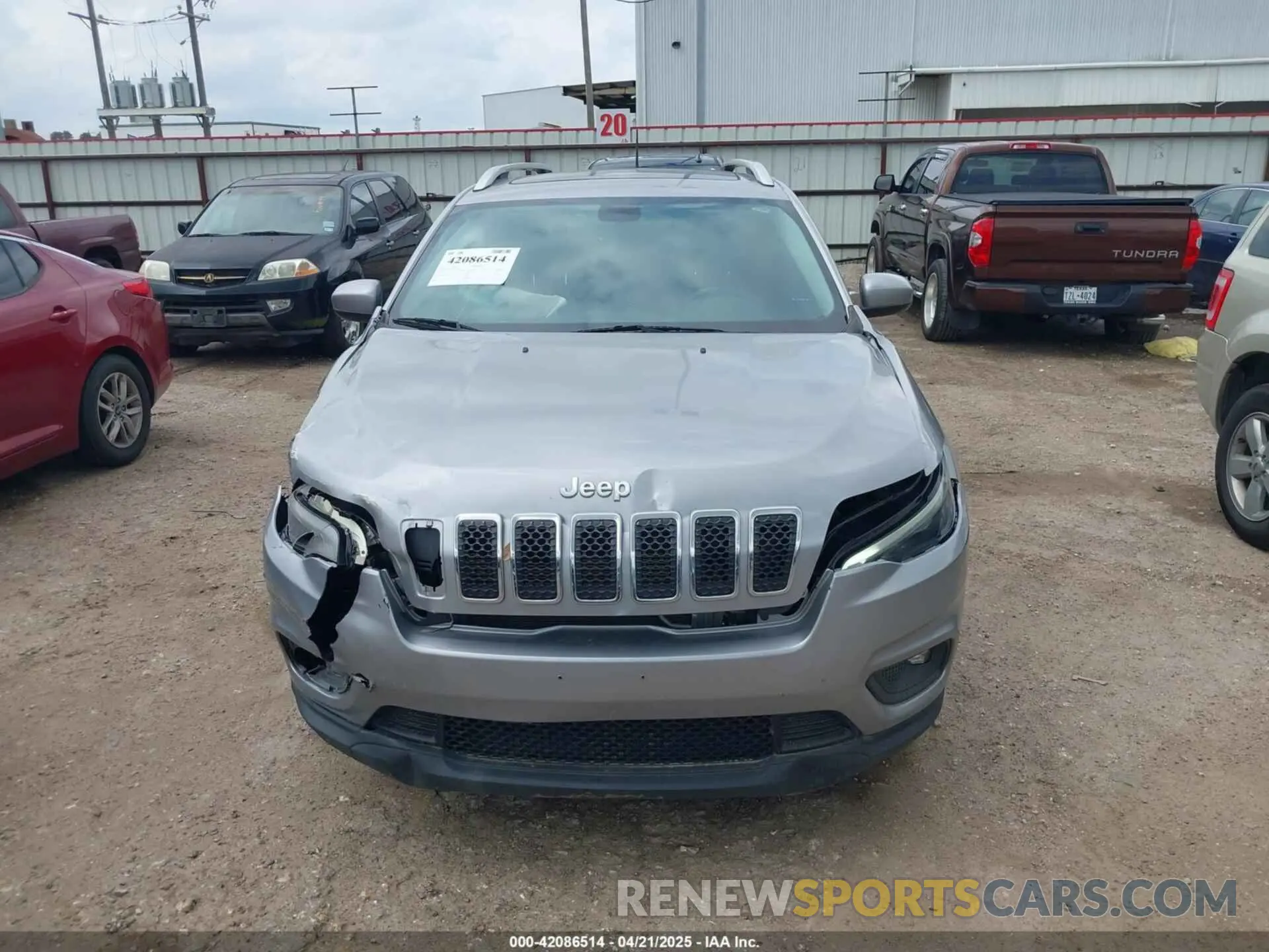 12 fotografías del automóvil dañado 1C4PJLLB5KD128613 JEEP CHEROKEE 2019