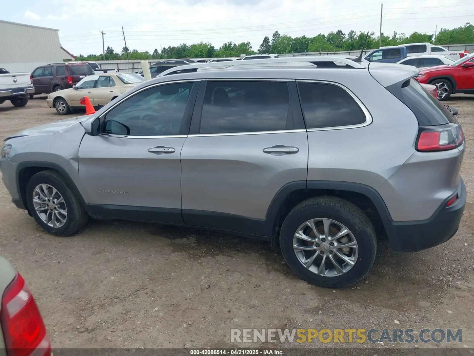 14 fotografías del automóvil dañado 1C4PJLLB5KD128613 JEEP CHEROKEE 2019