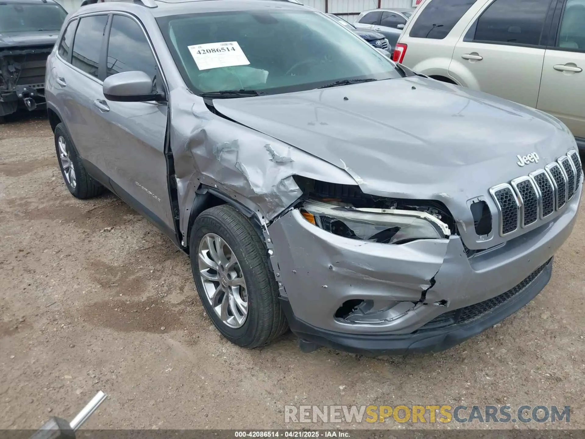 17 fotografías del automóvil dañado 1C4PJLLB5KD128613 JEEP CHEROKEE 2019