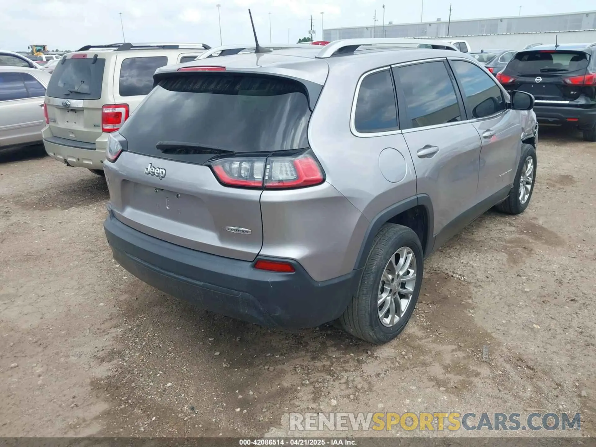 4 fotografías del automóvil dañado 1C4PJLLB5KD128613 JEEP CHEROKEE 2019