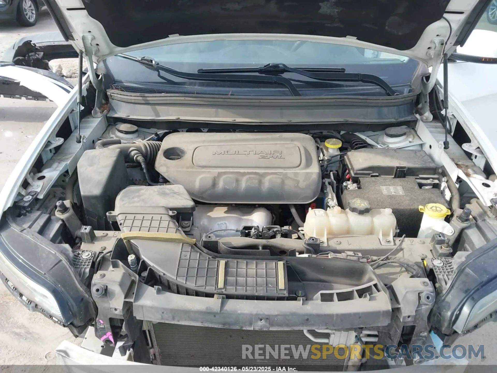 10 fotografías del automóvil dañado 1C4PJLLB5KD331890 JEEP CHEROKEE 2019