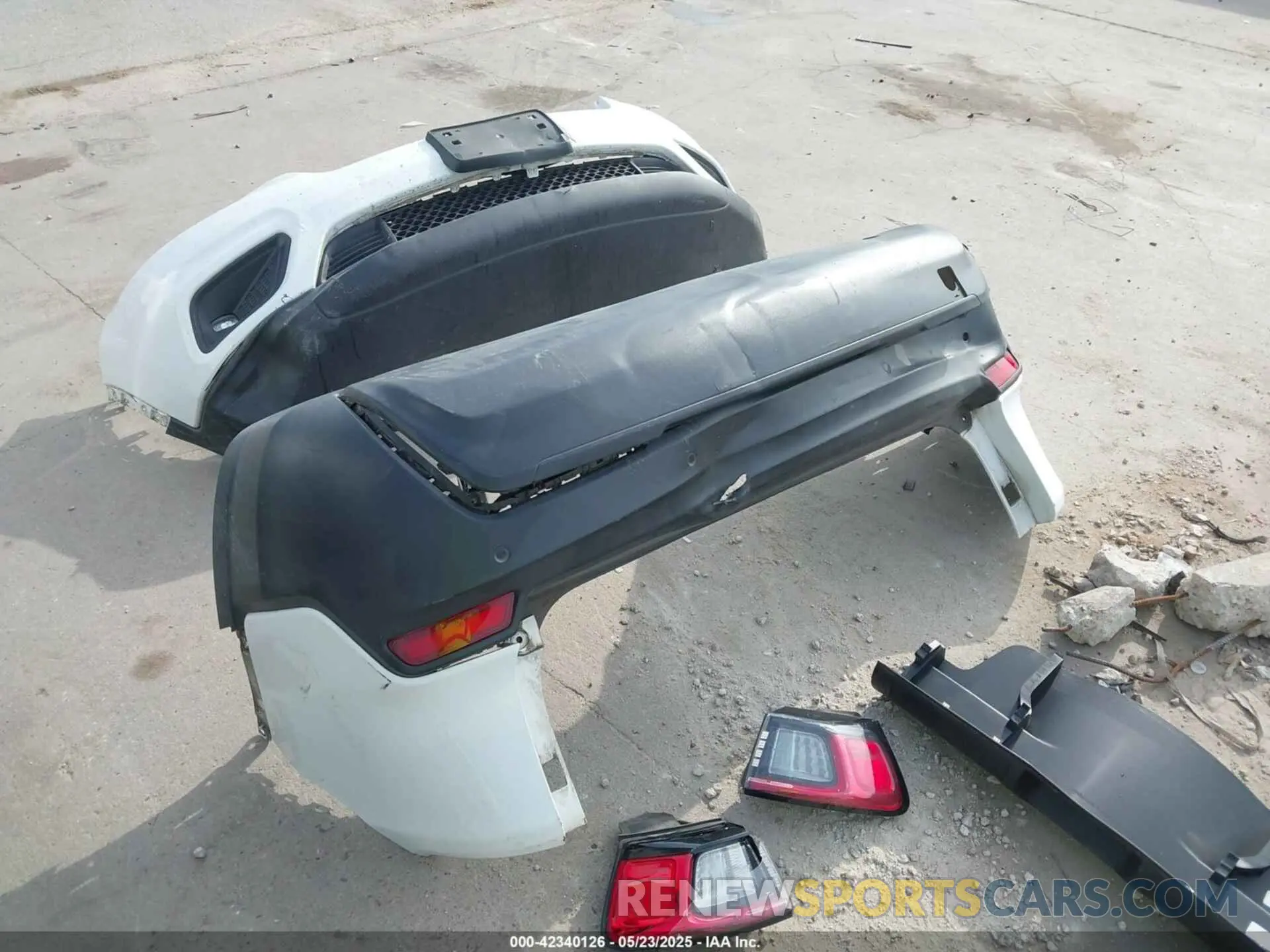 12 fotografías del automóvil dañado 1C4PJLLB5KD331890 JEEP CHEROKEE 2019