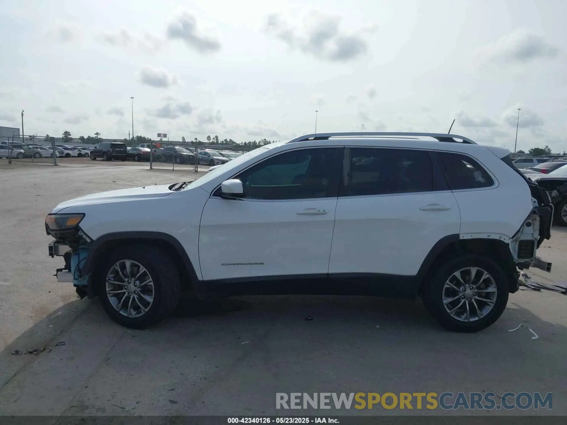 15 fotografías del automóvil dañado 1C4PJLLB5KD331890 JEEP CHEROKEE 2019