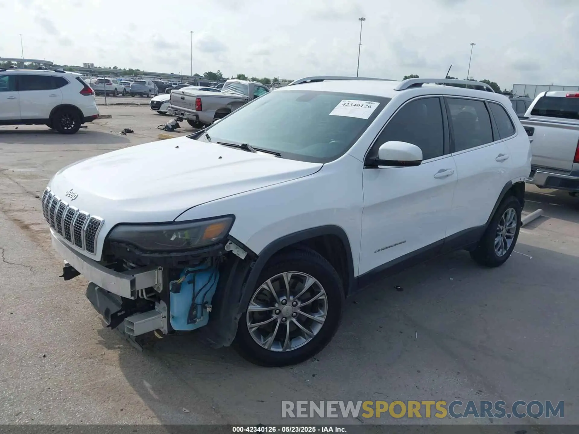 2 fotografías del automóvil dañado 1C4PJLLB5KD331890 JEEP CHEROKEE 2019