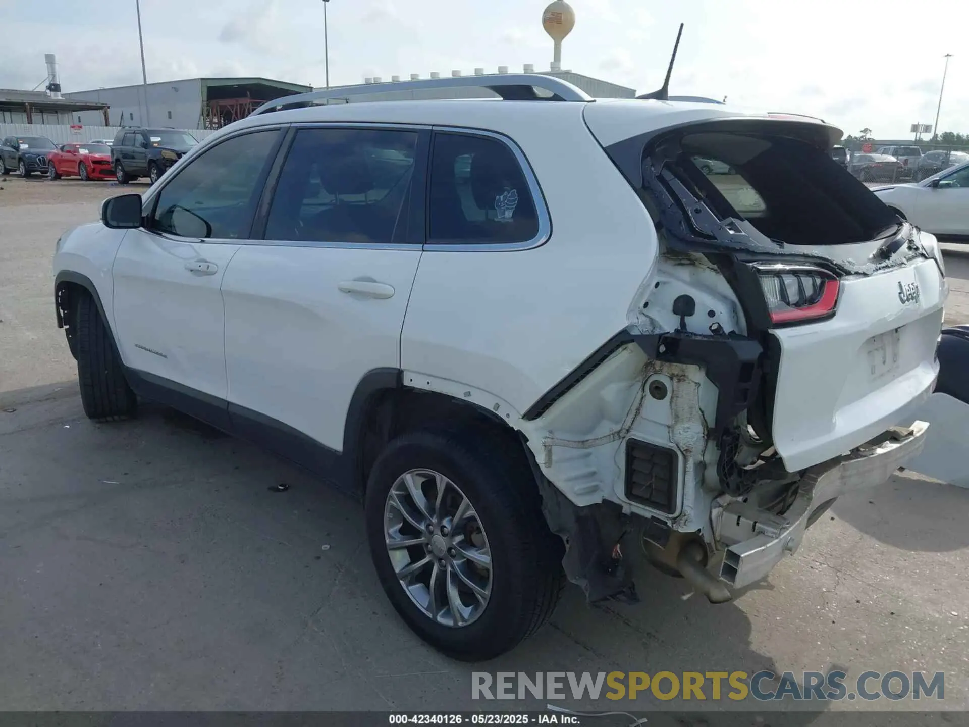 3 fotografías del automóvil dañado 1C4PJLLB5KD331890 JEEP CHEROKEE 2019