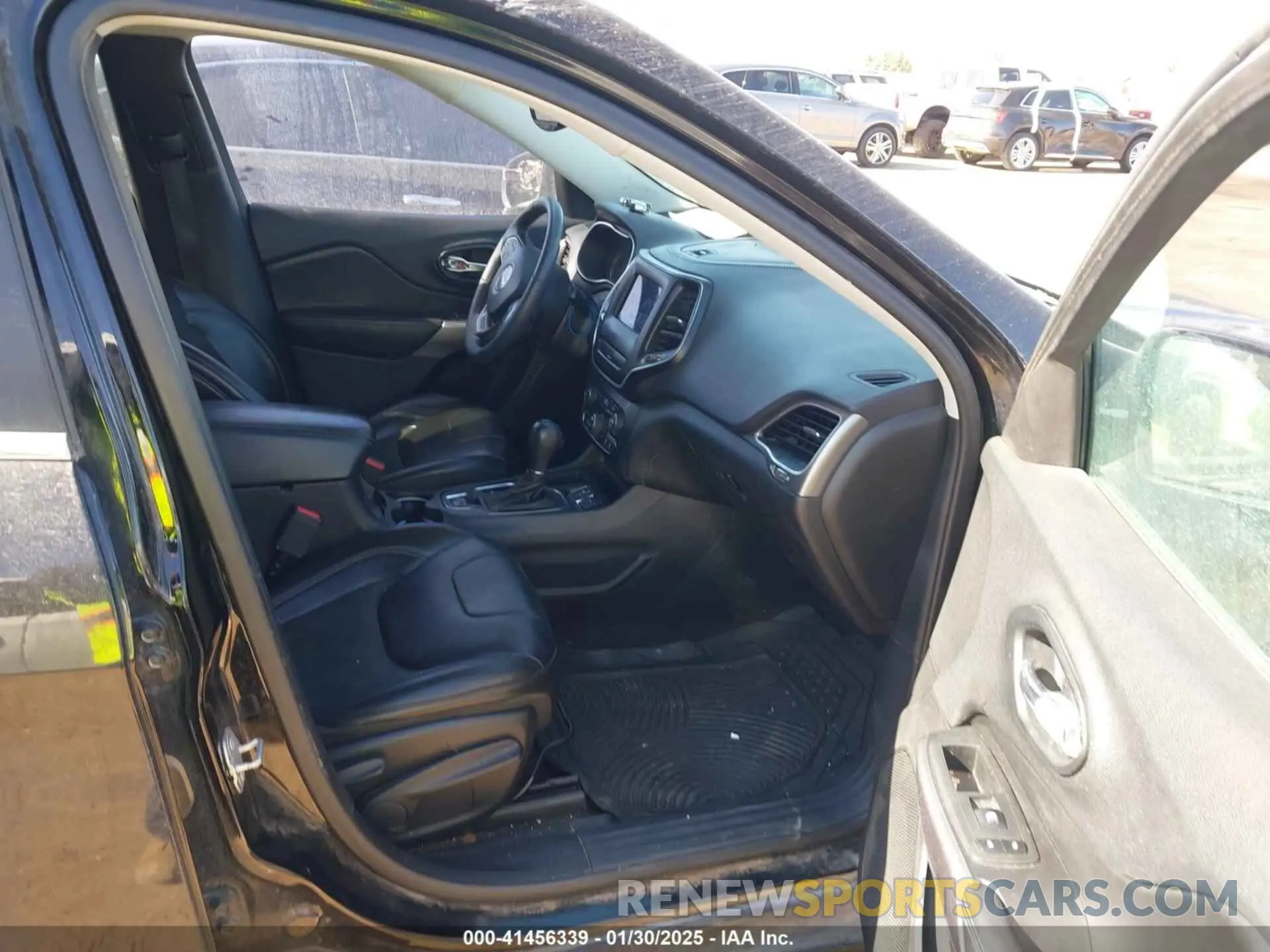 5 fotografías del automóvil dañado 1C4PJLLB7KD205935 JEEP CHEROKEE 2019