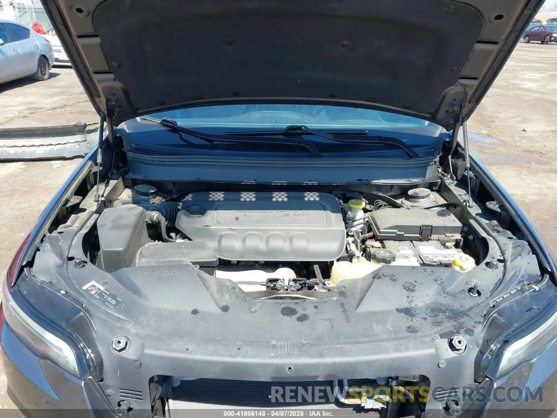 10 fotografías del automóvil dañado 1C4PJLLB7KD269814 JEEP CHEROKEE 2019
