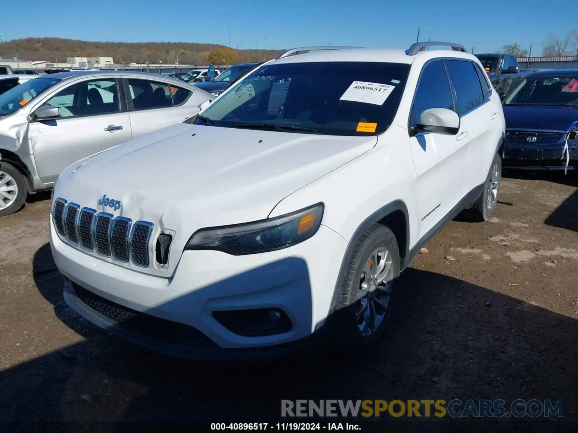 2 fotografías del automóvil dañado 1C4PJLLB9KD132597 JEEP CHEROKEE 2019