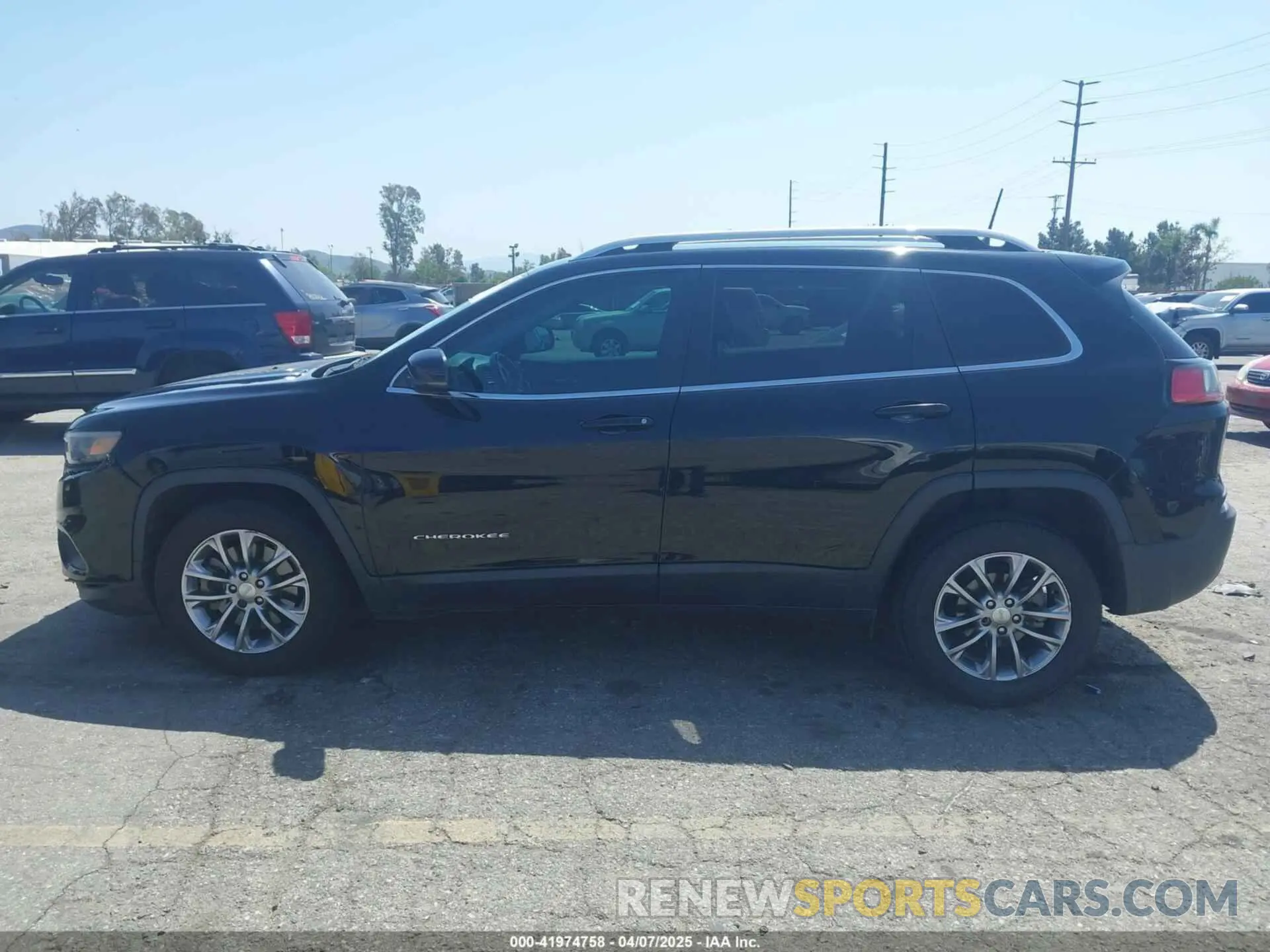 14 fotografías del automóvil dañado 1C4PJLLB9KD248110 JEEP CHEROKEE 2019