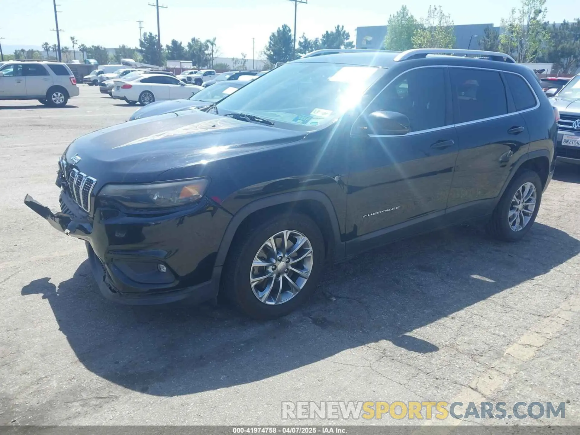 2 fotografías del automóvil dañado 1C4PJLLB9KD248110 JEEP CHEROKEE 2019