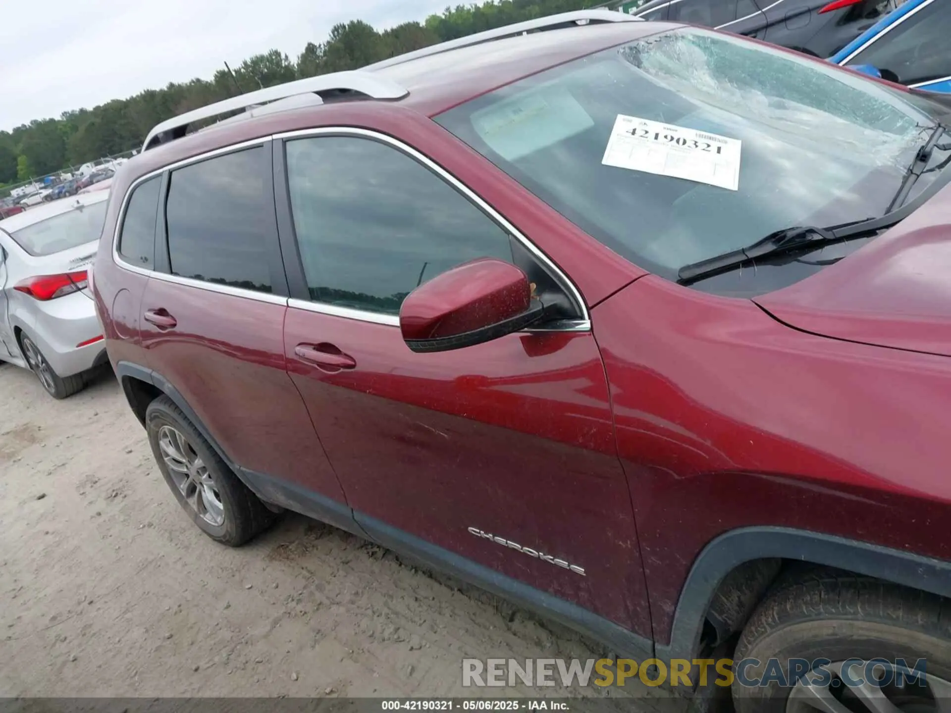 13 fotografías del automóvil dañado 1C4PJLLBXKD290219 JEEP CHEROKEE 2019