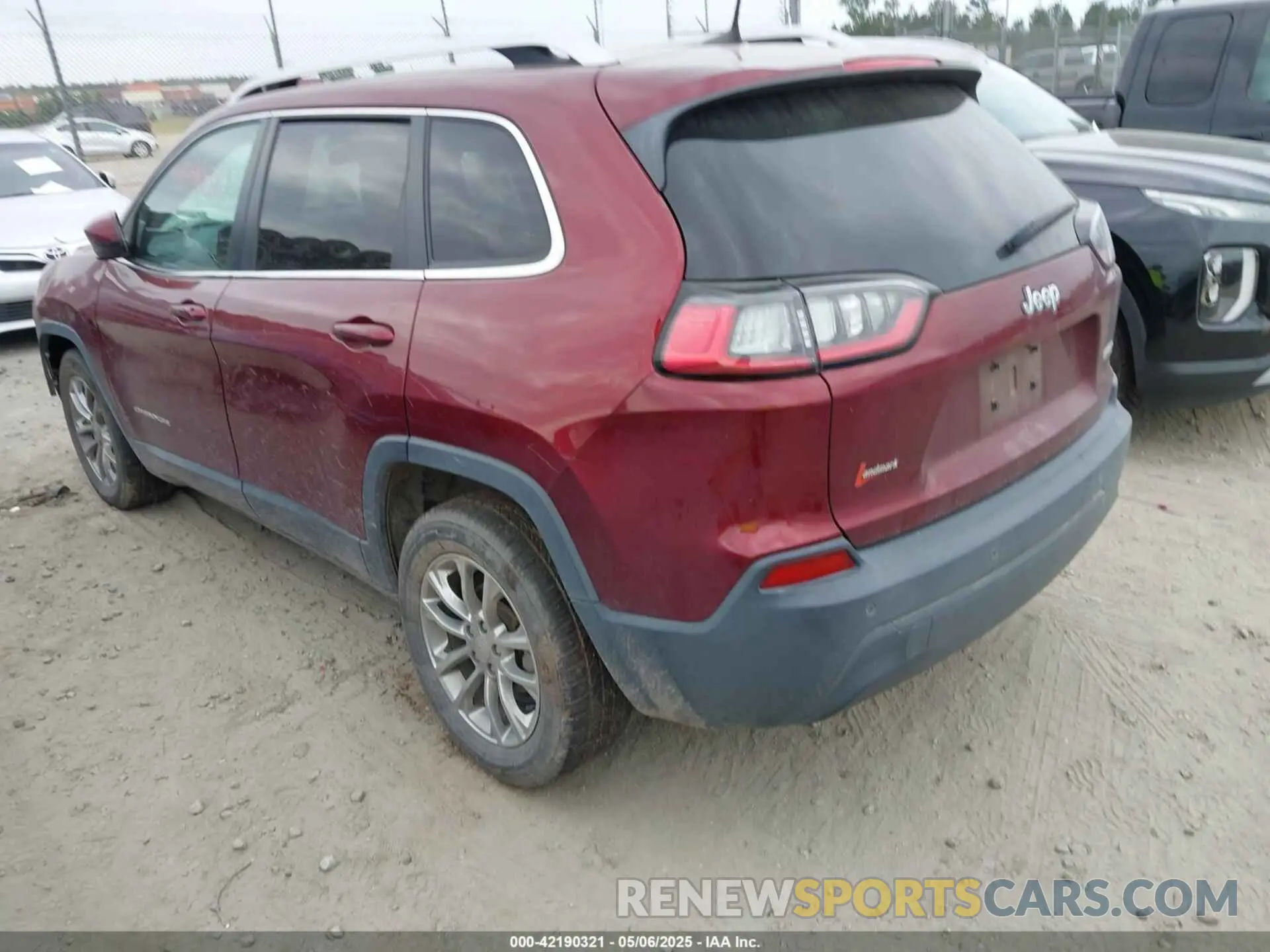3 fotografías del automóvil dañado 1C4PJLLBXKD290219 JEEP CHEROKEE 2019