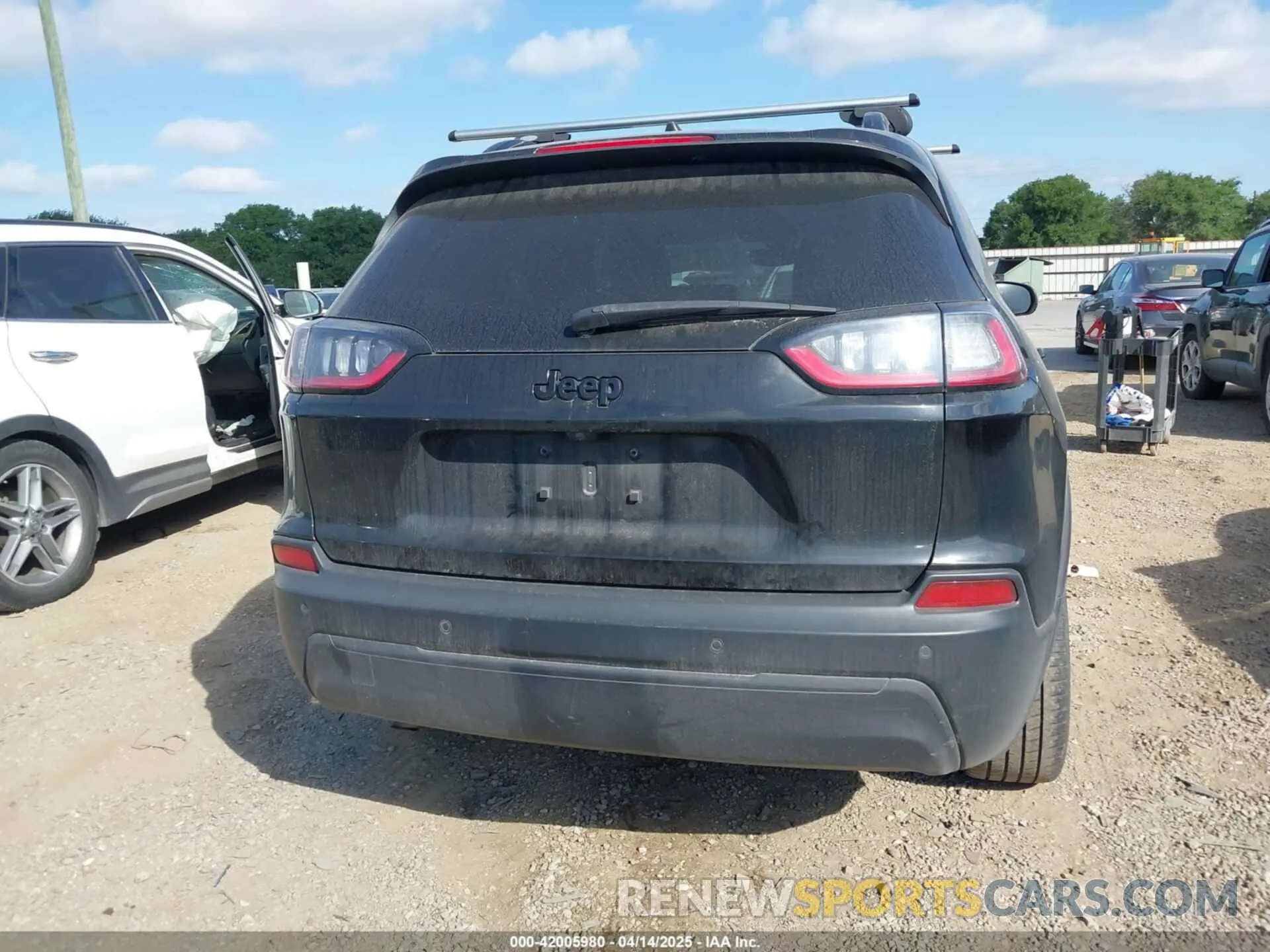 16 fotografías del automóvil dañado 1C4PJLLBXKD482661 JEEP CHEROKEE 2019
