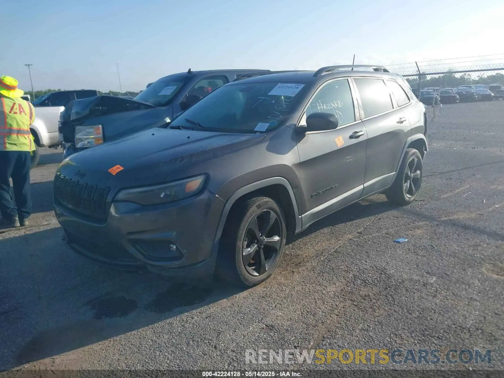 2 fotografías del automóvil dañado 1C4PJLLN9KD303312 JEEP CHEROKEE 2019