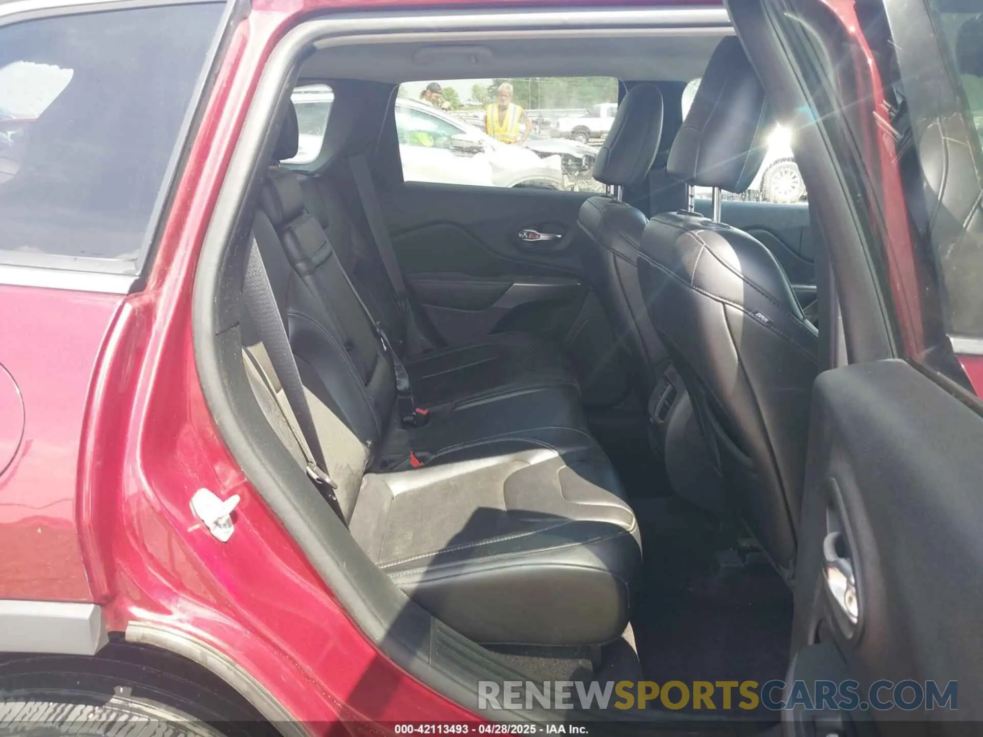 8 fotografías del automóvil dañado 1C4PJLLXXKD132846 JEEP CHEROKEE 2019