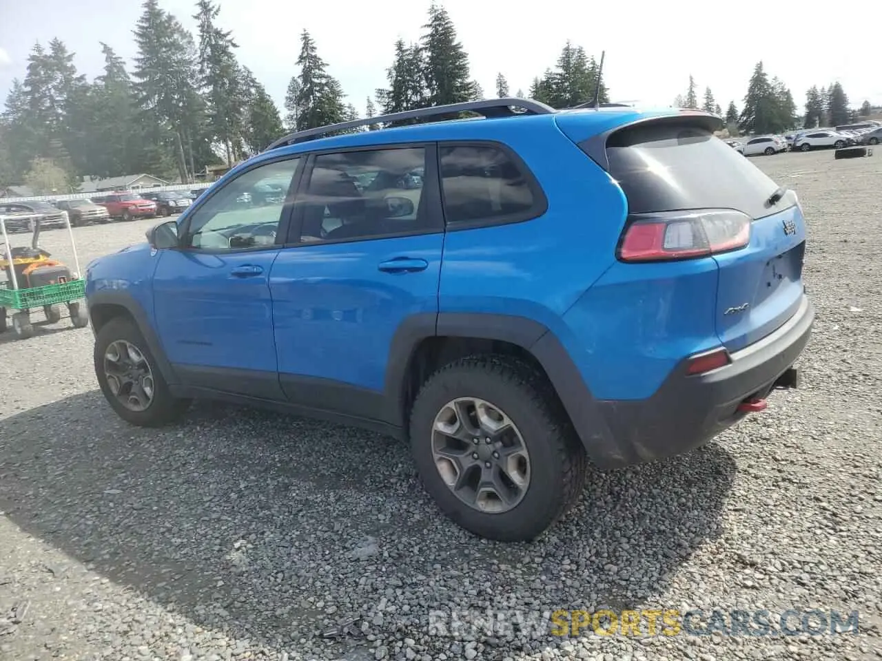 2 fotografías del automóvil dañado 1C4PJMBX0KD108370 JEEP CHEROKEE 2019