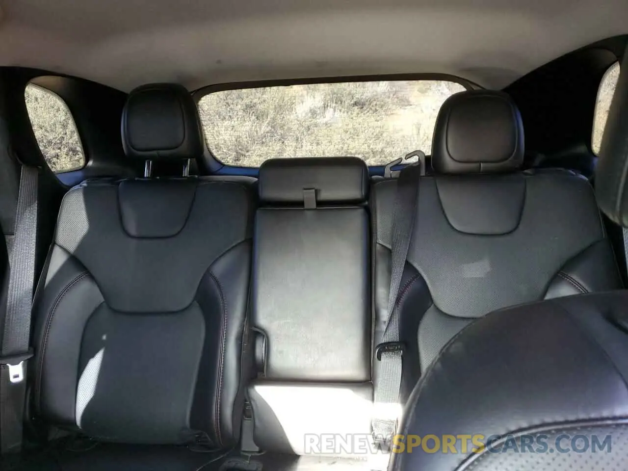 10 fotografías del automóvil dañado 1C4PJMBX1KD468702 JEEP CHEROKEE 2019