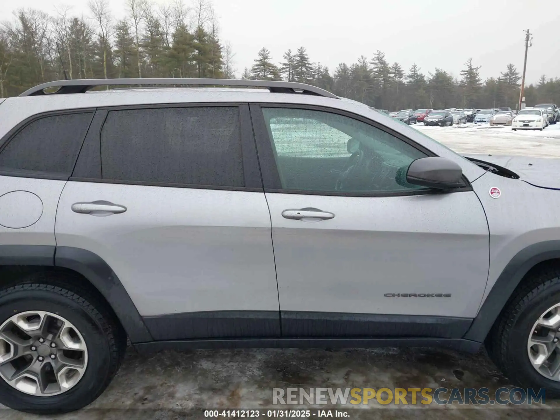 13 fotografías del automóvil dañado 1C4PJMBX2KD298169 JEEP CHEROKEE 2019