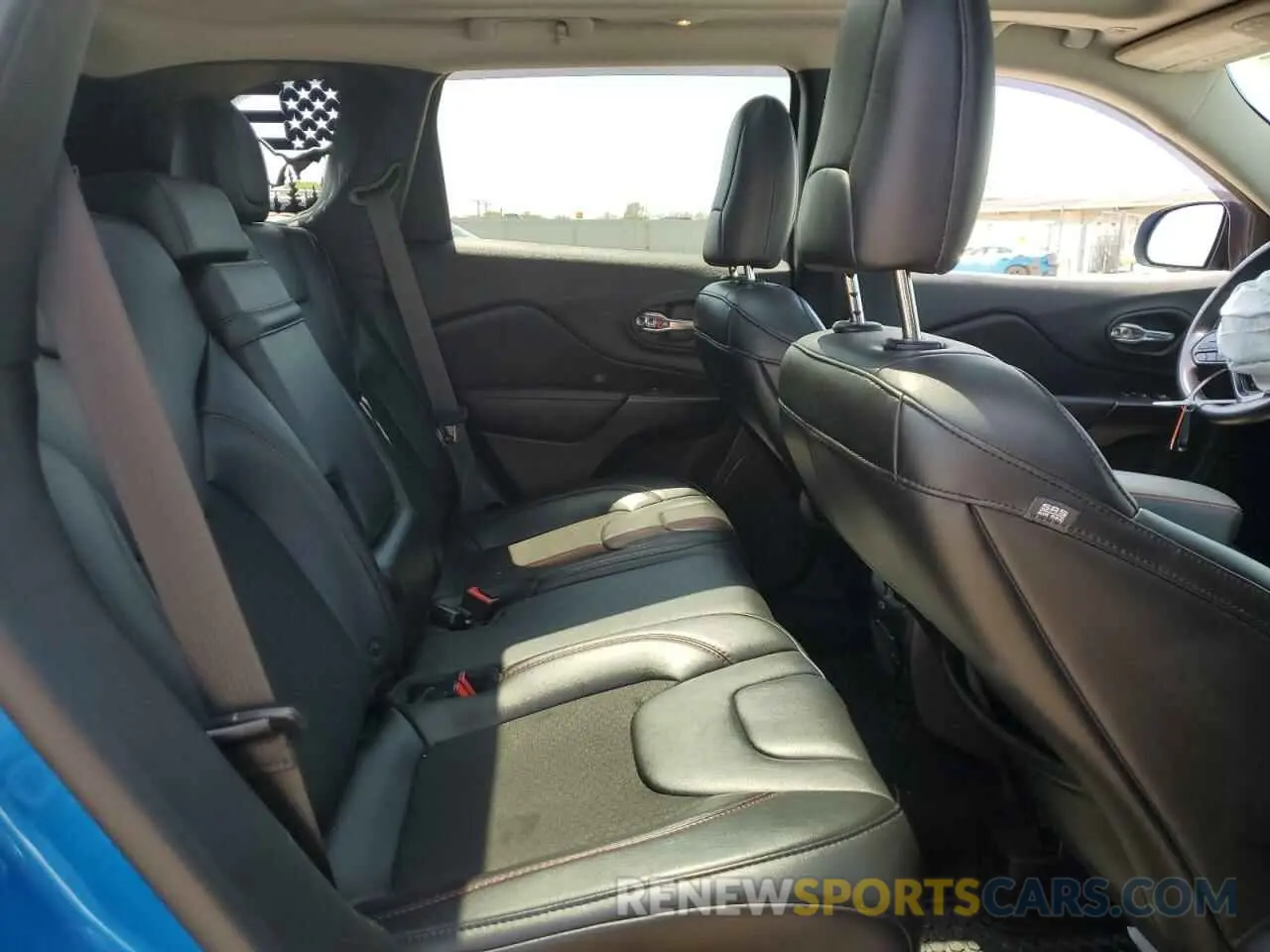 11 fotografías del automóvil dañado 1C4PJMBX2KD341540 JEEP CHEROKEE 2019