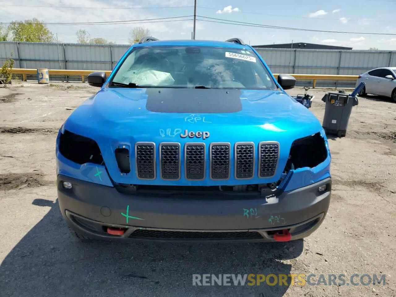 5 fotografías del automóvil dañado 1C4PJMBX2KD341540 JEEP CHEROKEE 2019