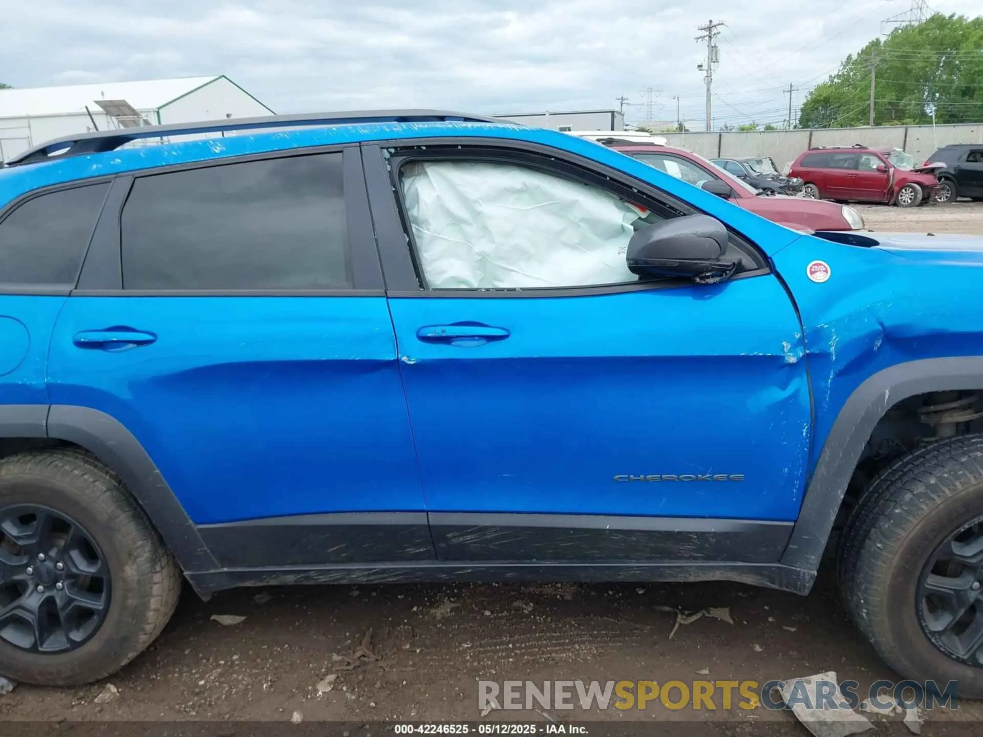 14 fotografías del automóvil dañado 1C4PJMBX3KD295295 JEEP CHEROKEE 2019