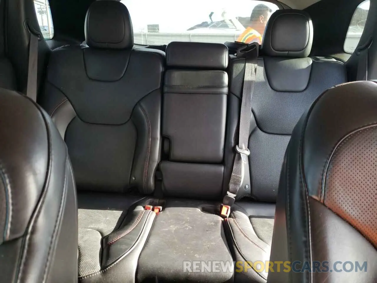 10 fotografías del automóvil dañado 1C4PJMBX4KD115581 JEEP CHEROKEE 2019