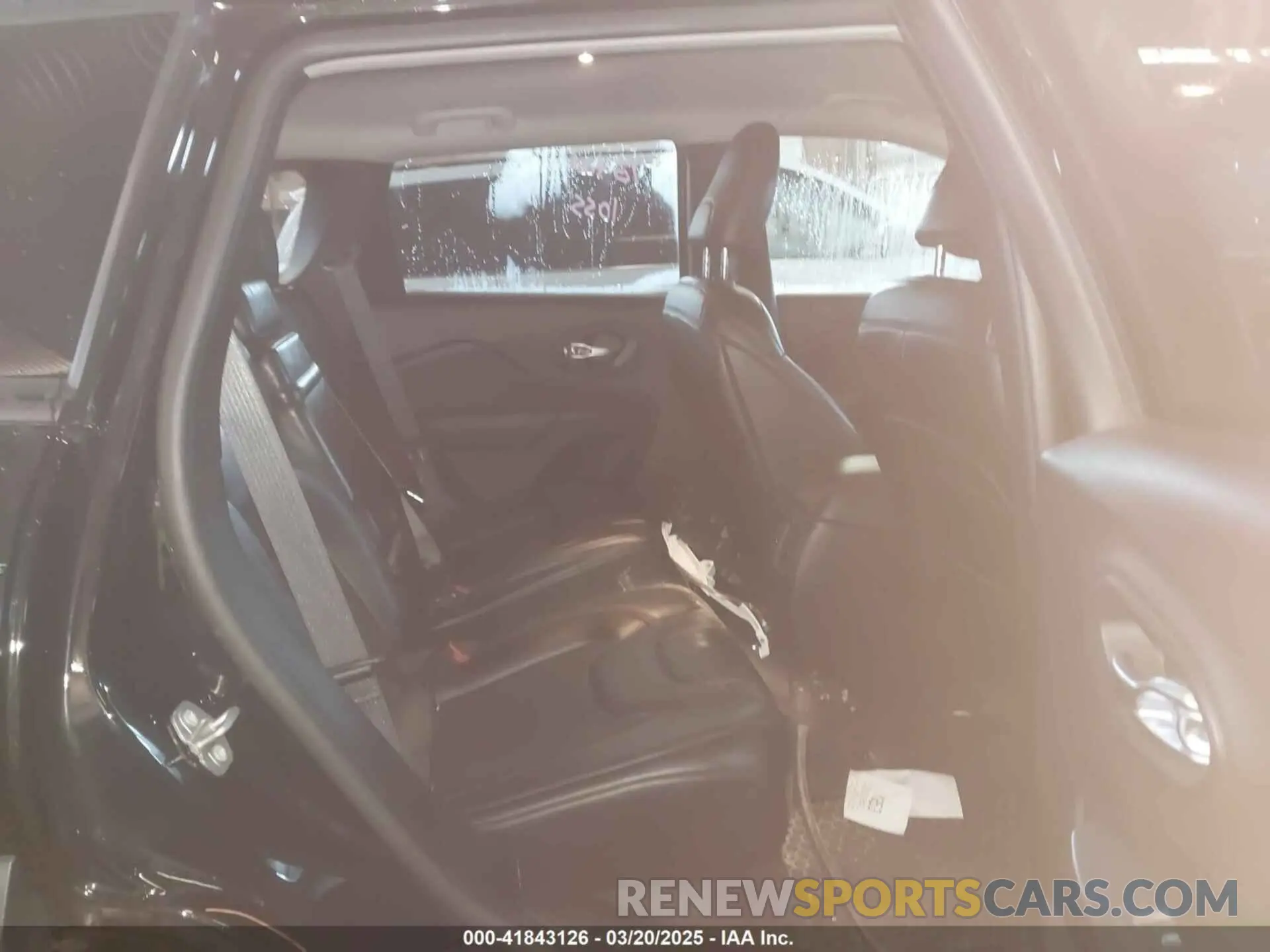 8 fotografías del automóvil dañado 1C4PJMBX5KD278921 JEEP CHEROKEE 2019