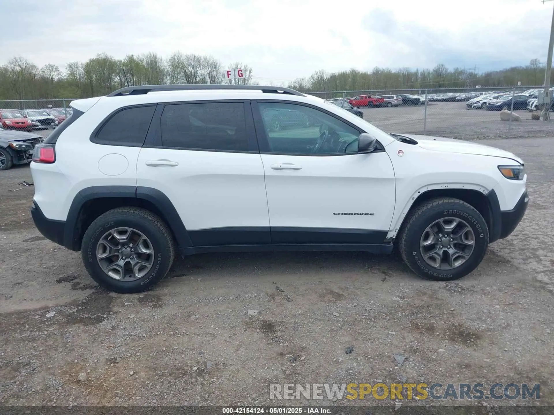 13 fotografías del automóvil dañado 1C4PJMBX7KD126848 JEEP CHEROKEE 2019